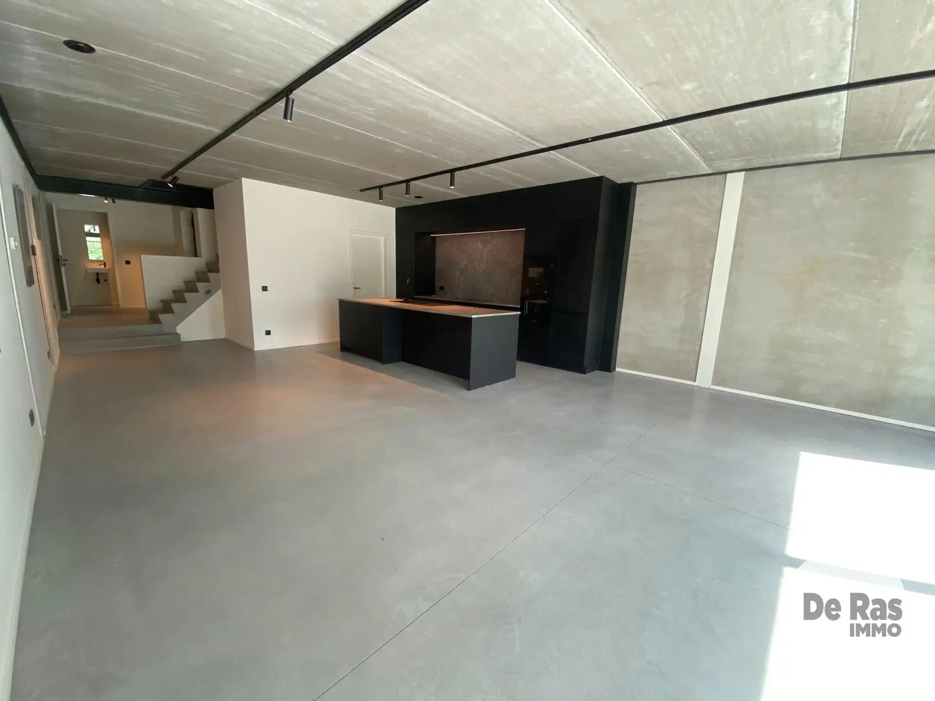 VLIERZELE - Nieuwbouwwoning in moderne betonarchitectuur foto 10
