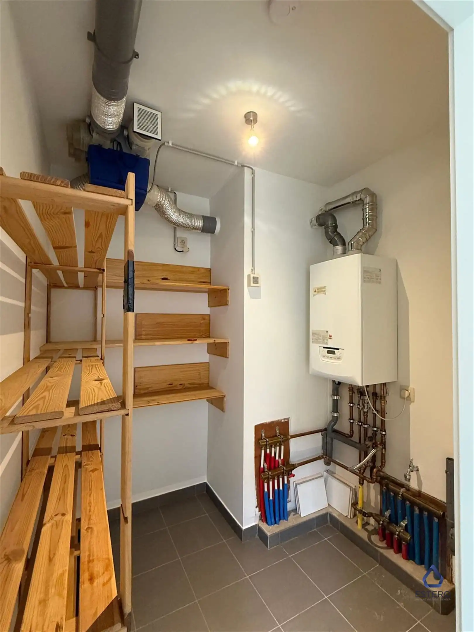 Instapklaar gelijkvloers appartement met terras foto 9