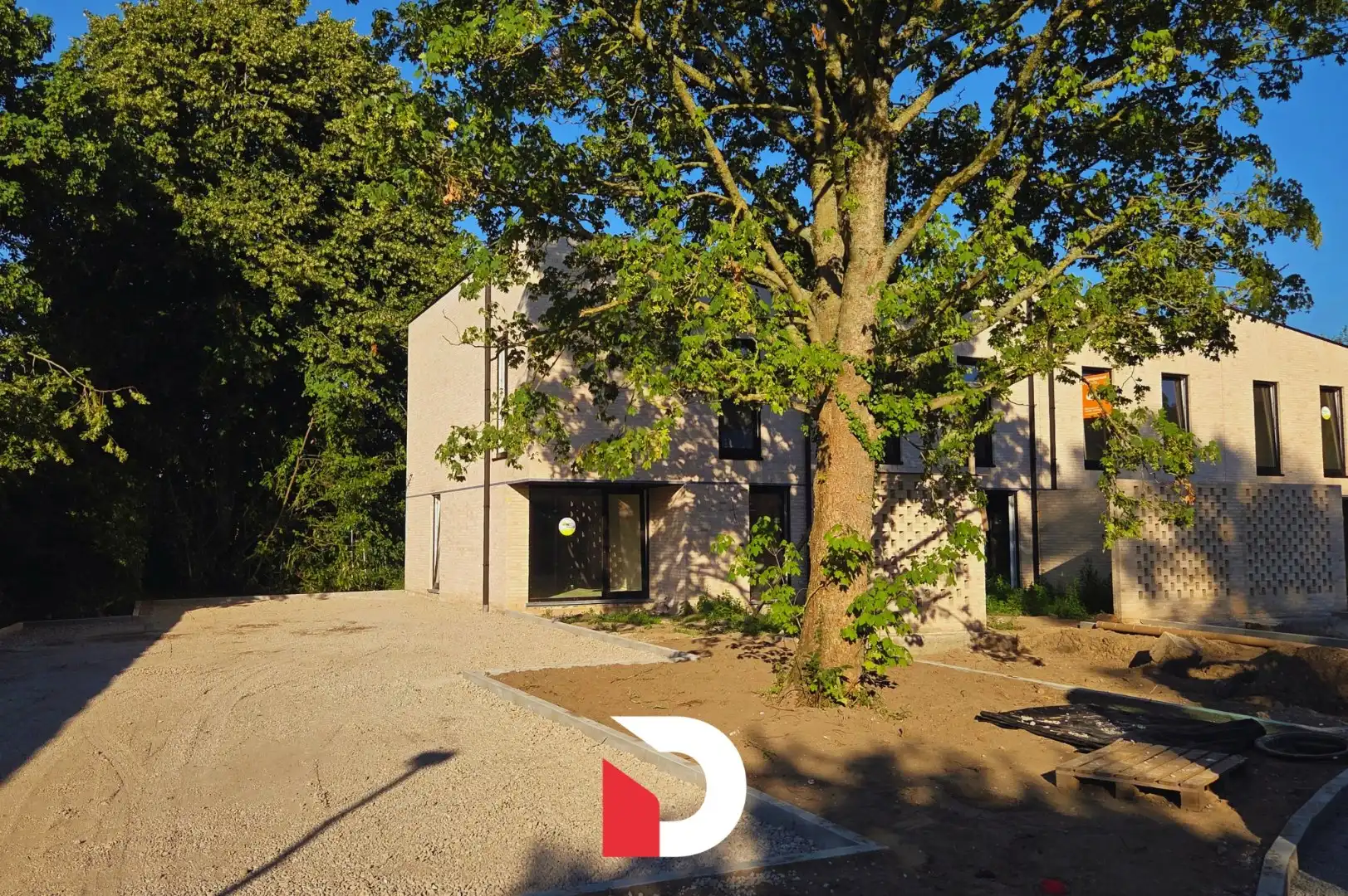 Nieuwbouwwoning met 3 slk op kleinschalig woonerf in groene omgeving nabij Brugge foto 2
