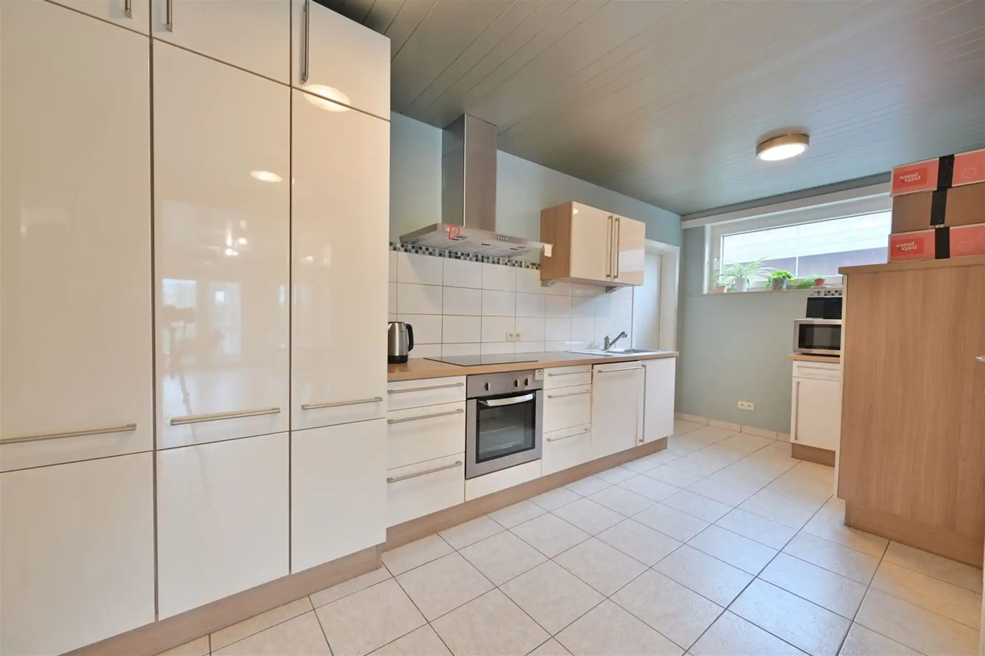 Zeer rustig gelegen laagbouwwoning, 3 slaapkamers, instapklaar op een perceel van 790m² foto 7