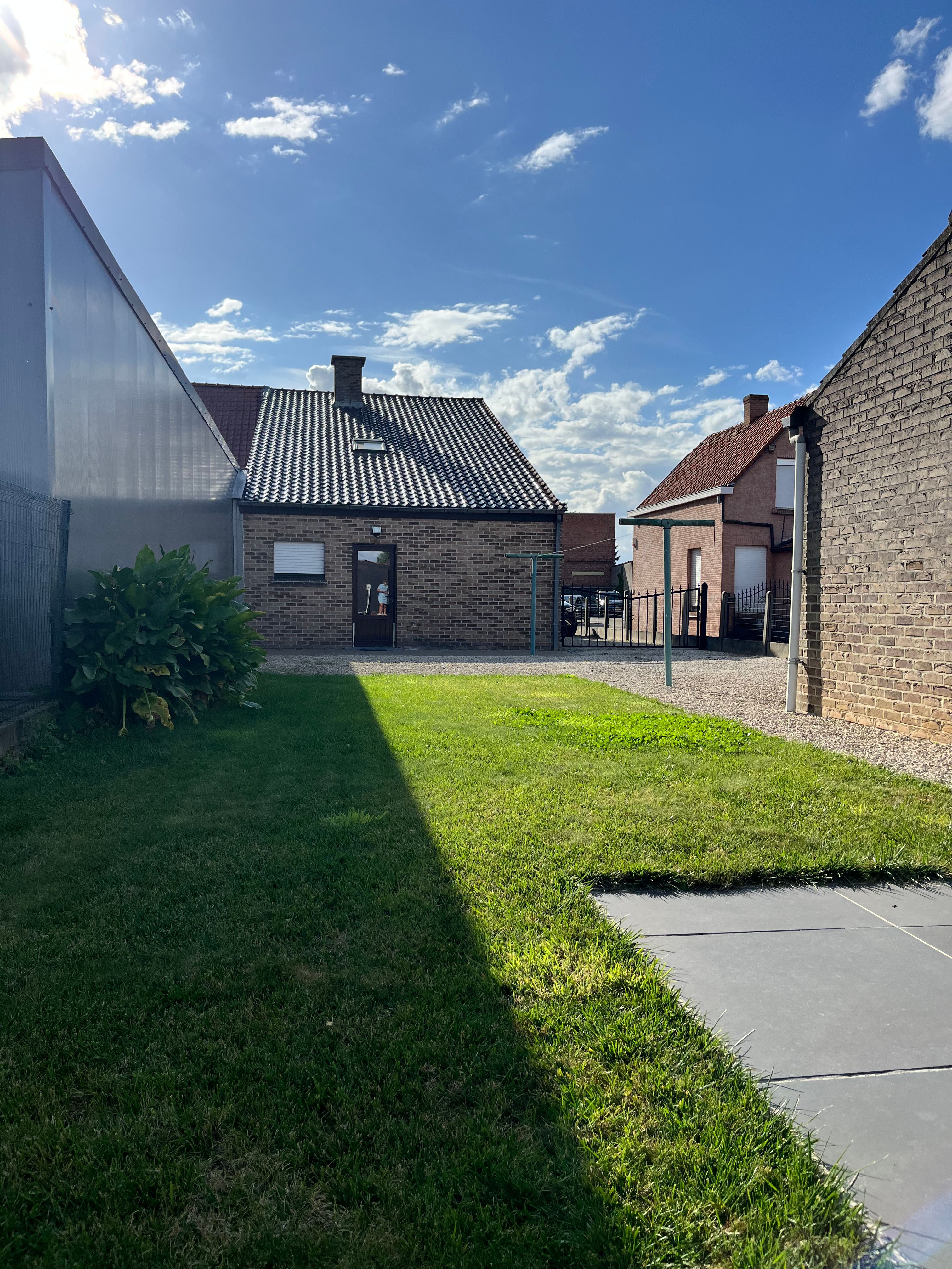 Goed onderhouden 3 slpk woning met ruime garage foto 10