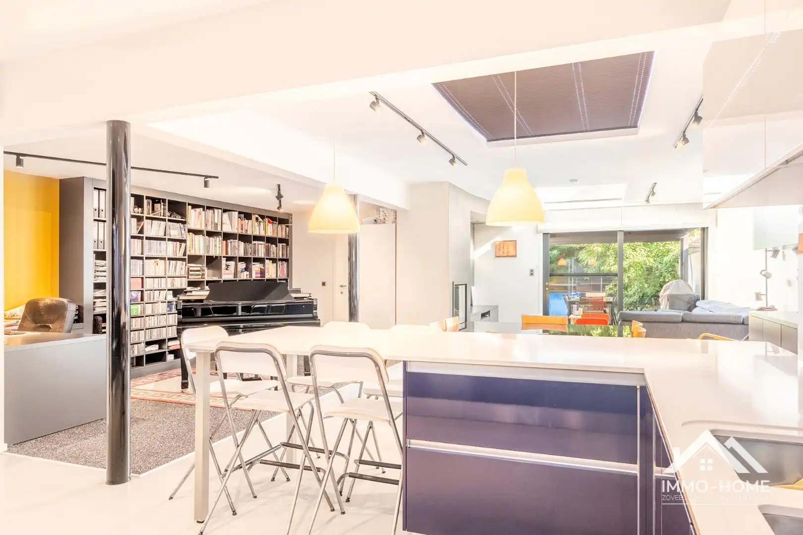 Héél erg ruime gerenoveerde woning met garage nabij centrum Lokeren! foto 7