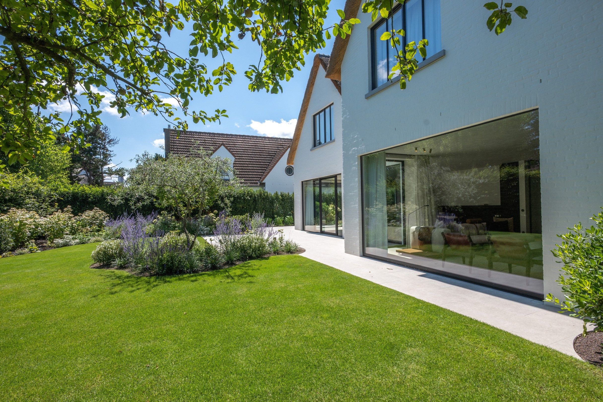 Nieuw gebouwde villa rustig gelegen in het Zoute foto 2