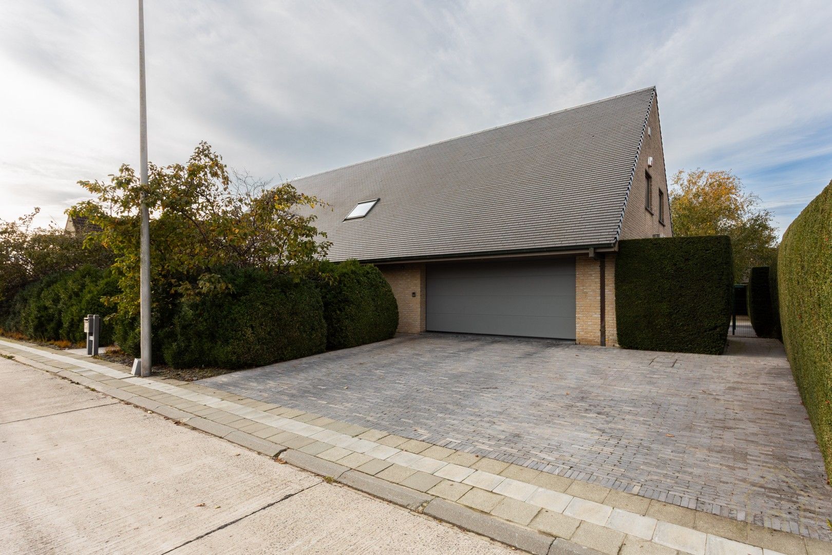 Ruime en energiezuinige villa met 5 slaapkamers in rustige buurt ‘De Posthoorn’ – Wevelgem foto 5