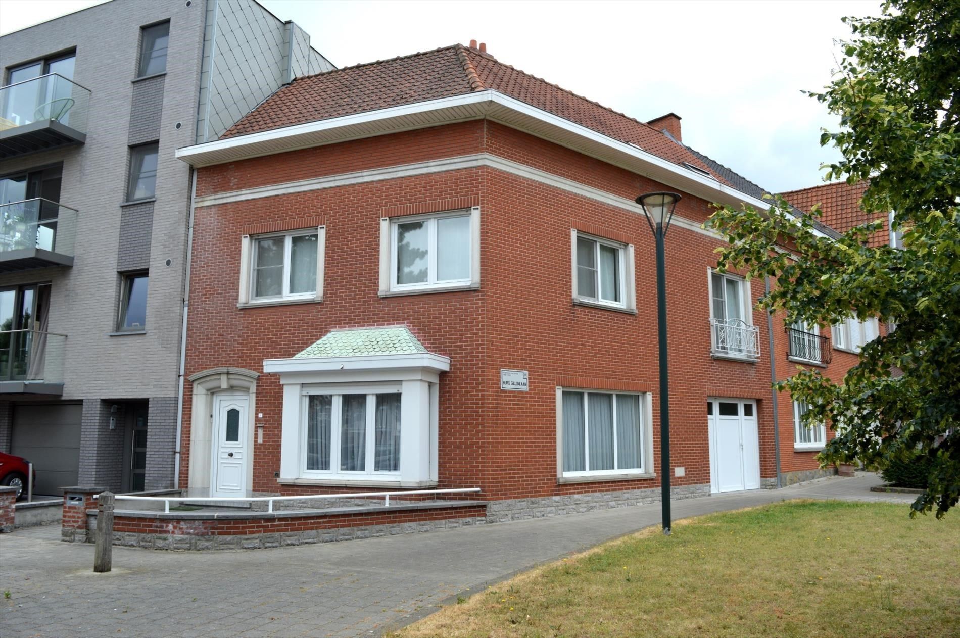 Ruime gezinswoning nabij het centrum van Kortrijk foto 1