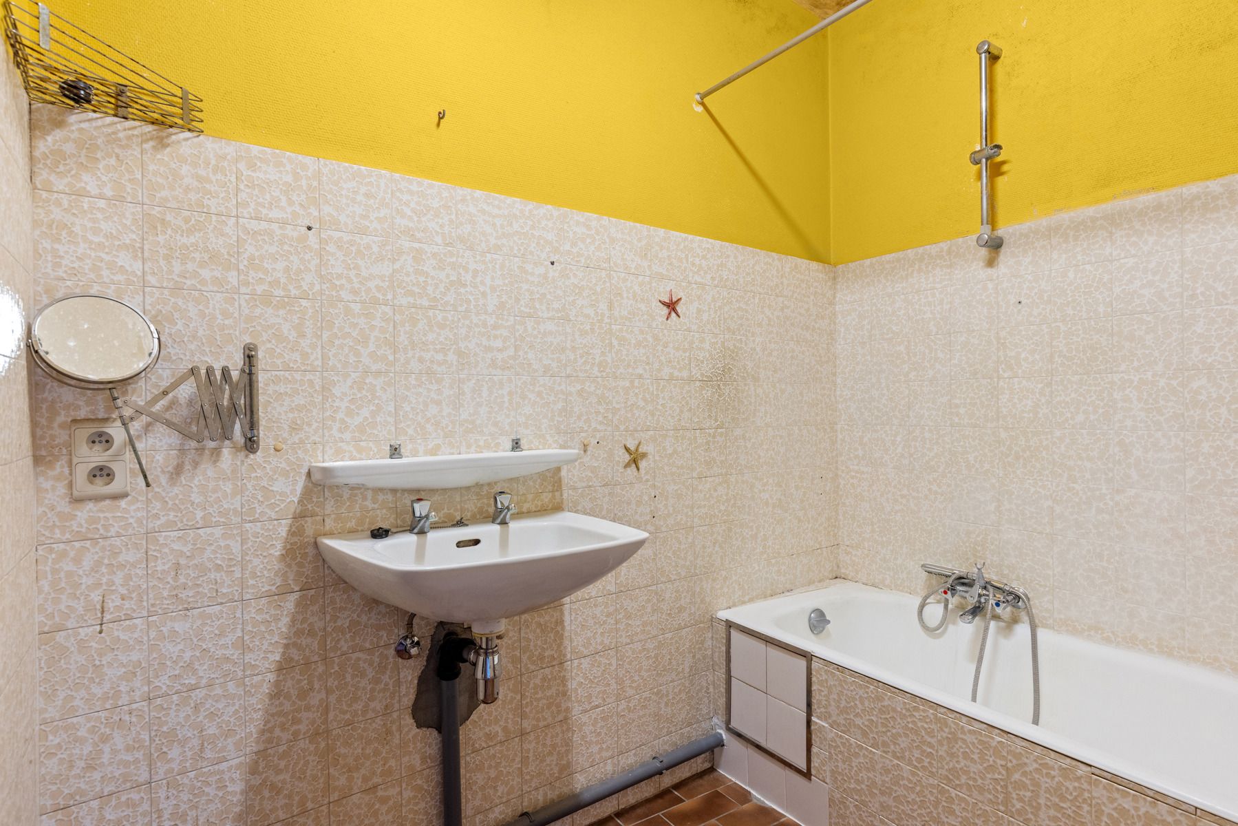 Appartement te koop in Geluwe – Op te frissen woning op toplocatie! foto 12