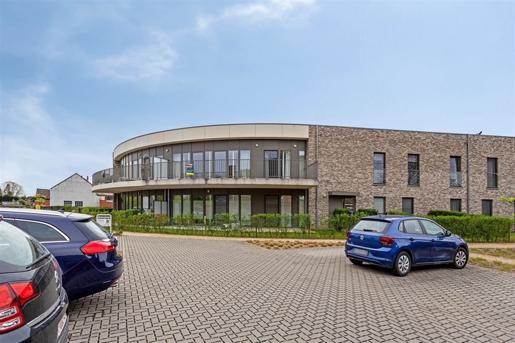 Recent 1-slaapkamer appartement met groot terras foto 3