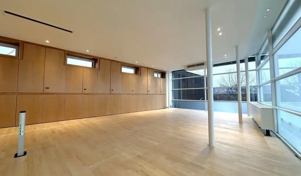 Lichtrijke kantoren te huur aan Nijverheidskaai in Gent foto 2