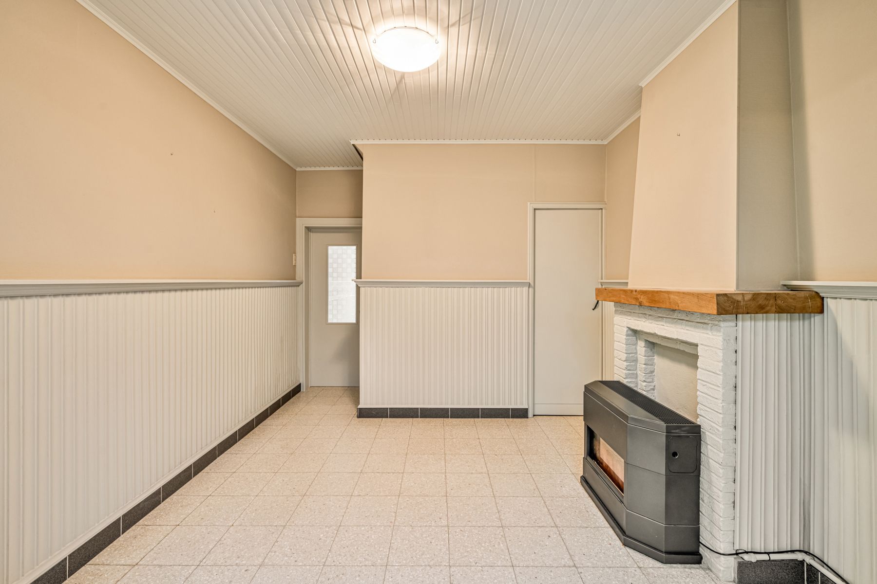 INSTAPKLARE RIJWONING MET 3 SLPK EN BUREAU foto 7