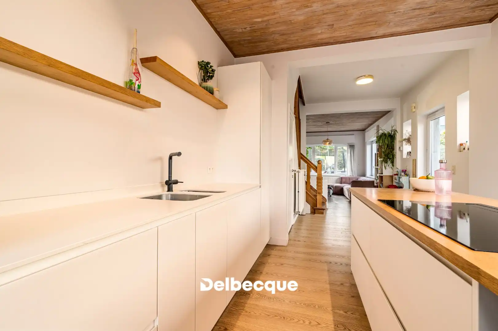Instapklare halfopen woning in topbuurt te Sint-Andries foto 8