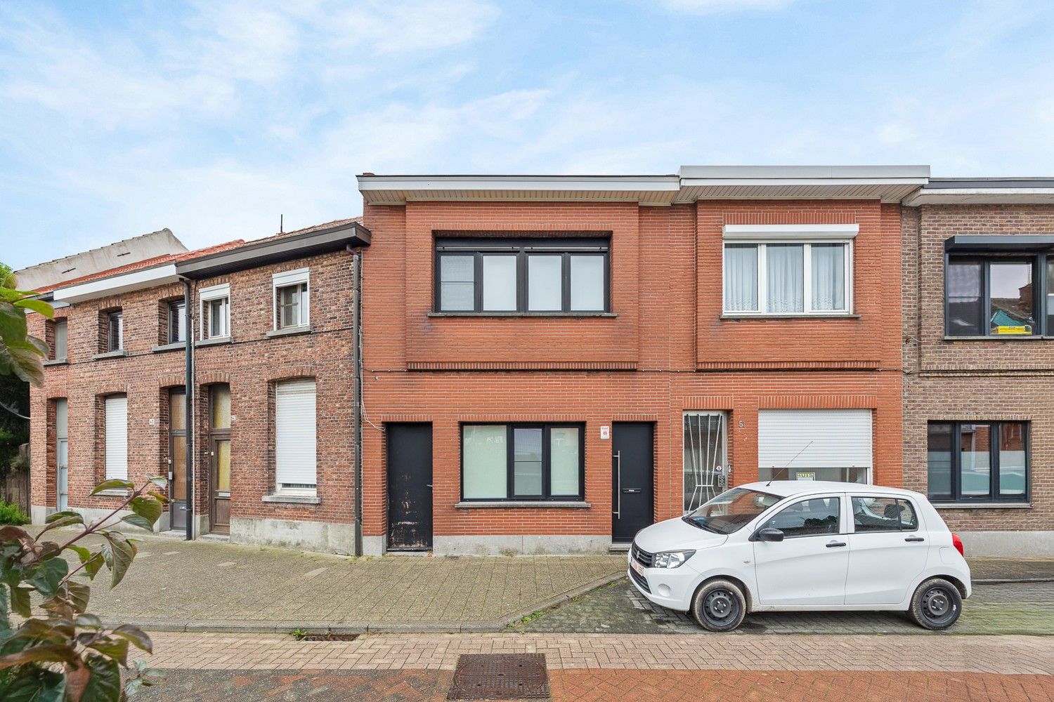 Instapklare, volledig gerenoveerde woning met hoge plafonds en zonnige tuin (±100m²) in hartje Hemiksem foto 23