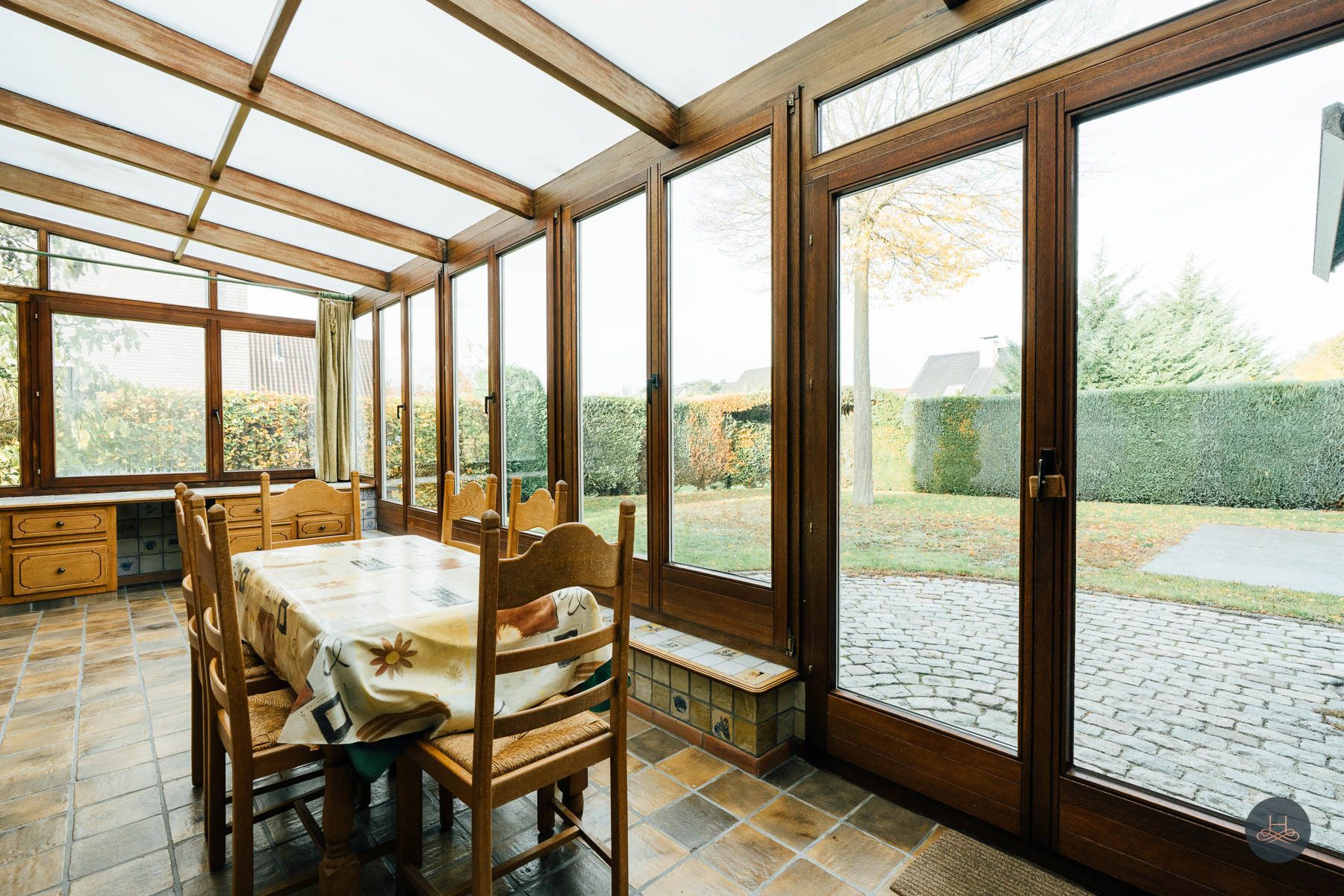 Zéér ruime gezinswoning met karakter en potentieel met tuin foto 10