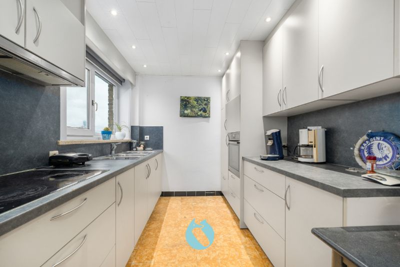 Rustig gelegen appartement met 2 slpks, terras en garage foto 2