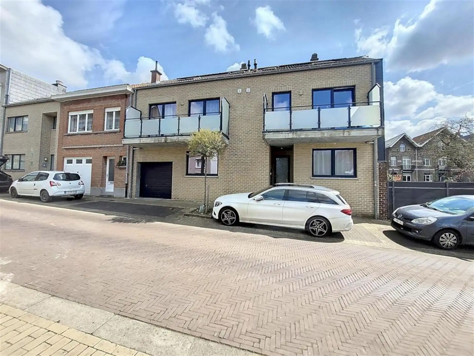 Staanplaats - buiten foto 2