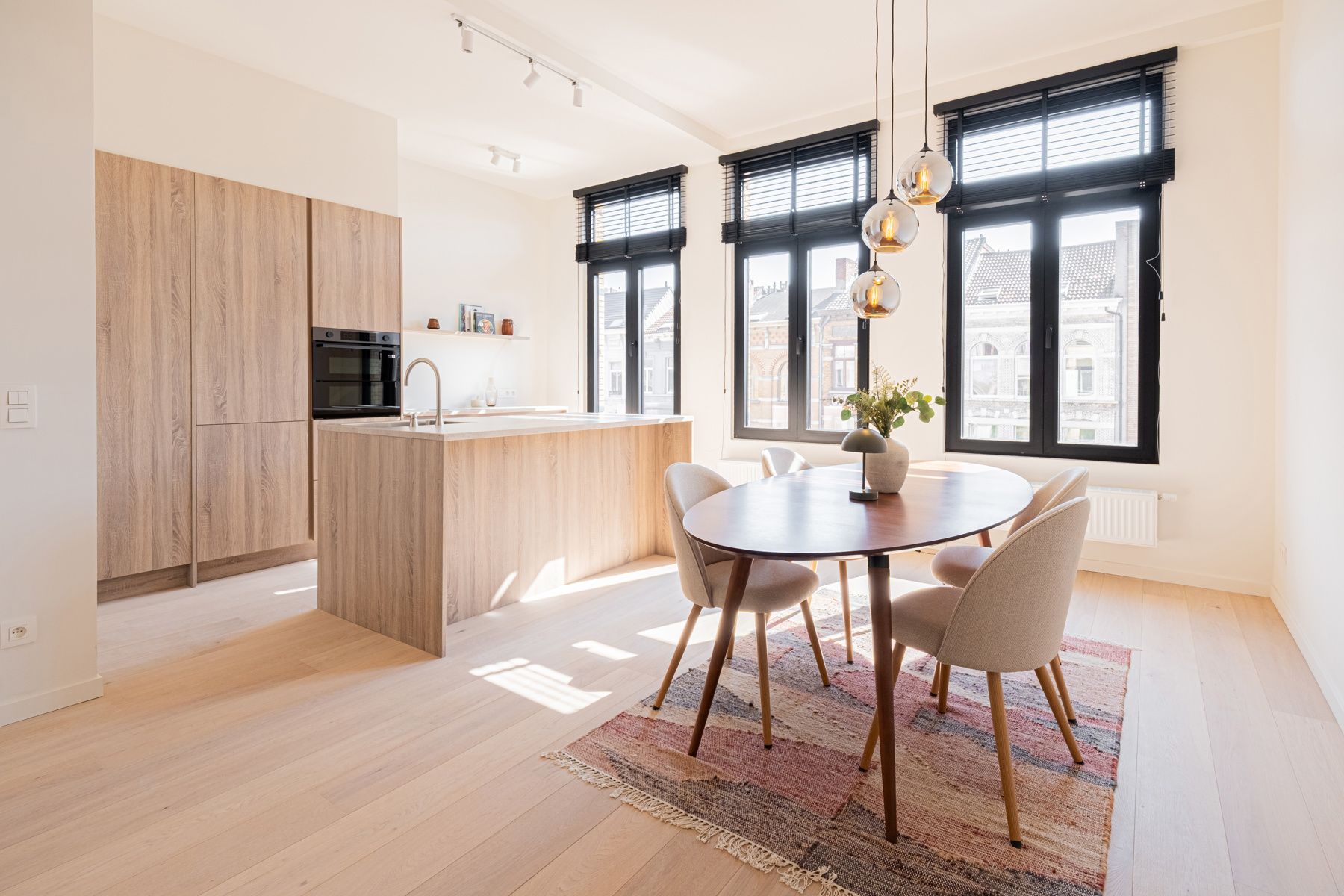 Stijlvol wonen in het hart van ’t Zuid met terras foto 2