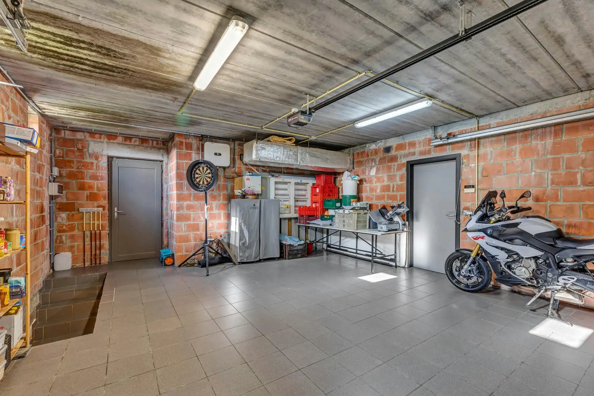 Exclusief en veelzijdig handelspand met woning te Gooik foto 29