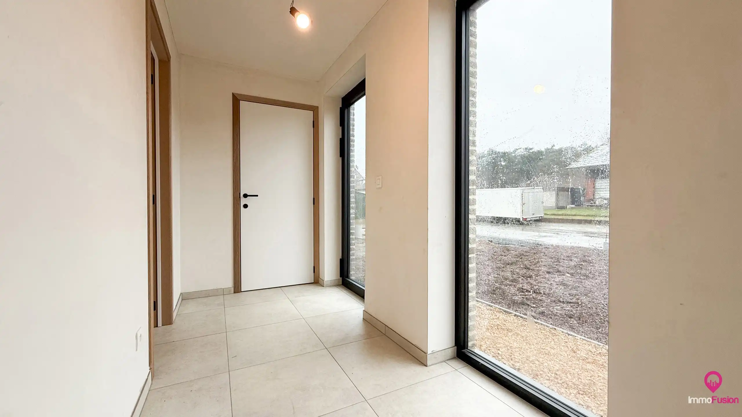 Nieuwbouw met 4 slpks en aangelegde tuin E-peil 4 te Koersel foto 2