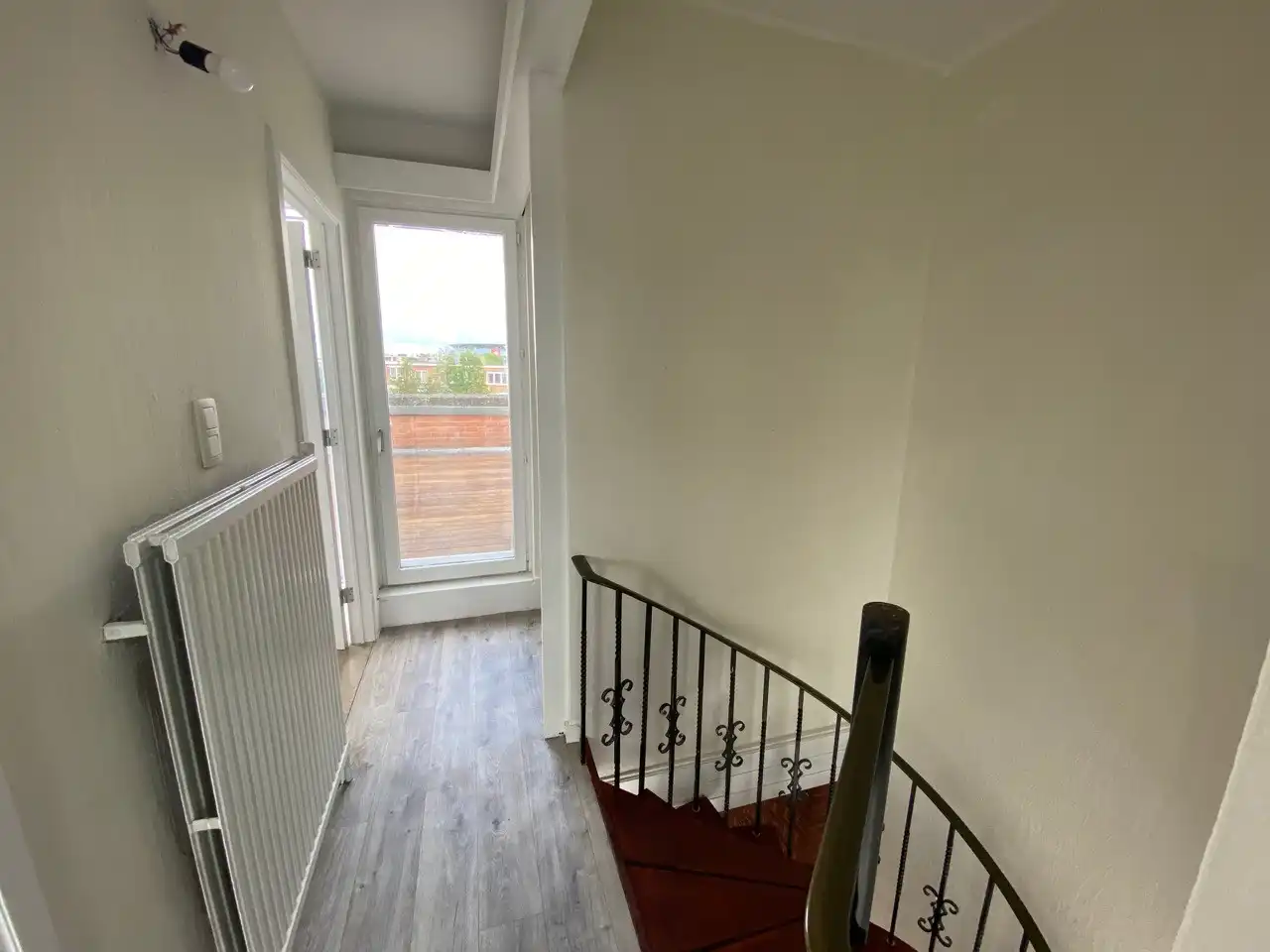 Uniek aanbod: Handelswoning met duplex en potentieel! foto 14