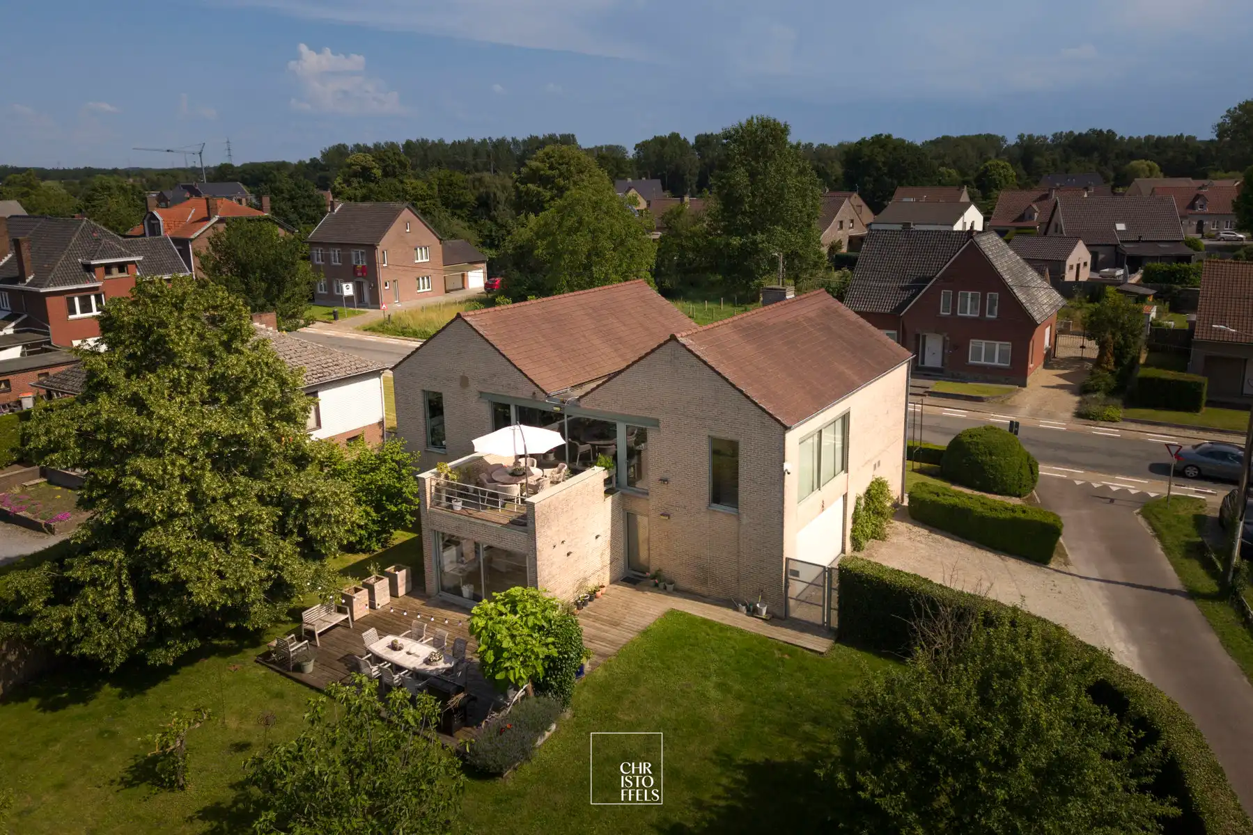 Ruime woning in Bilzen met veel woon- en werkmogelijkheden!  foto 19