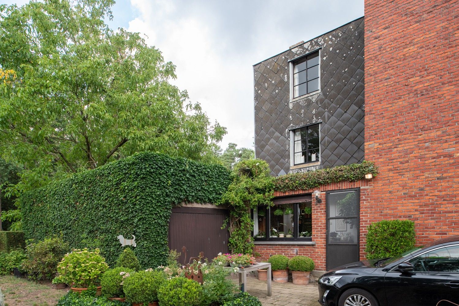 Karaktervolle burgerwoning met veel ruimte en authentieke details foto 27