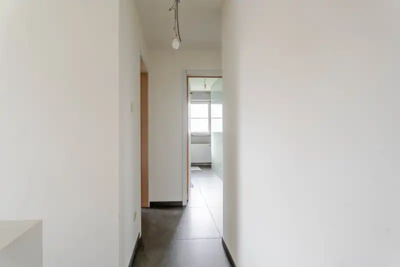 Energiezuinige halfopen woning met 3 slaapkamers. foto 25