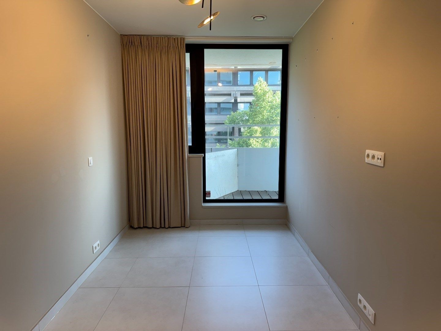 Luxueus appartement met panoramisch uitzicht in residentie Greentower foto 15