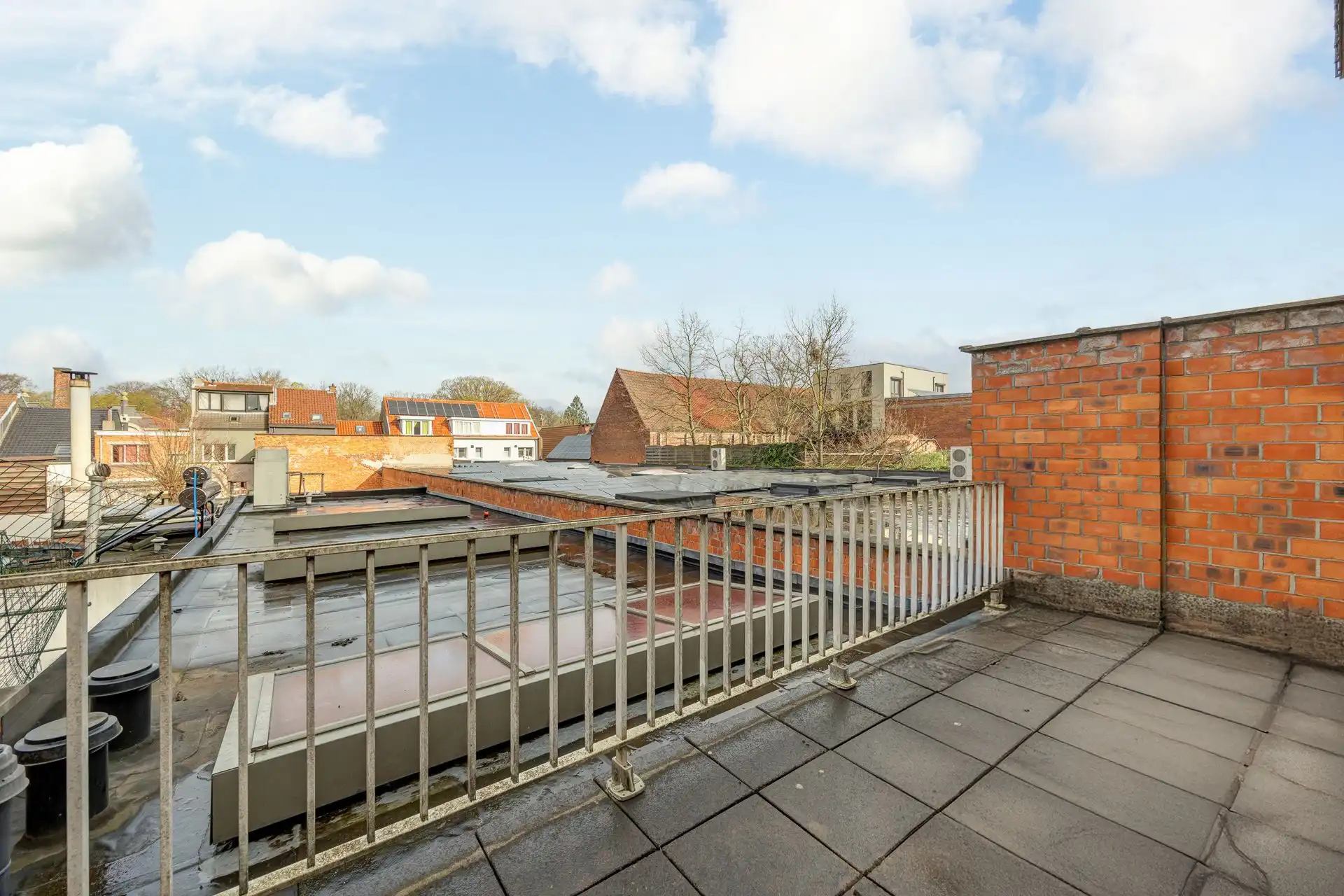 Twee slaapkamer appartement op gunstige locatie + garagebox foto 13
