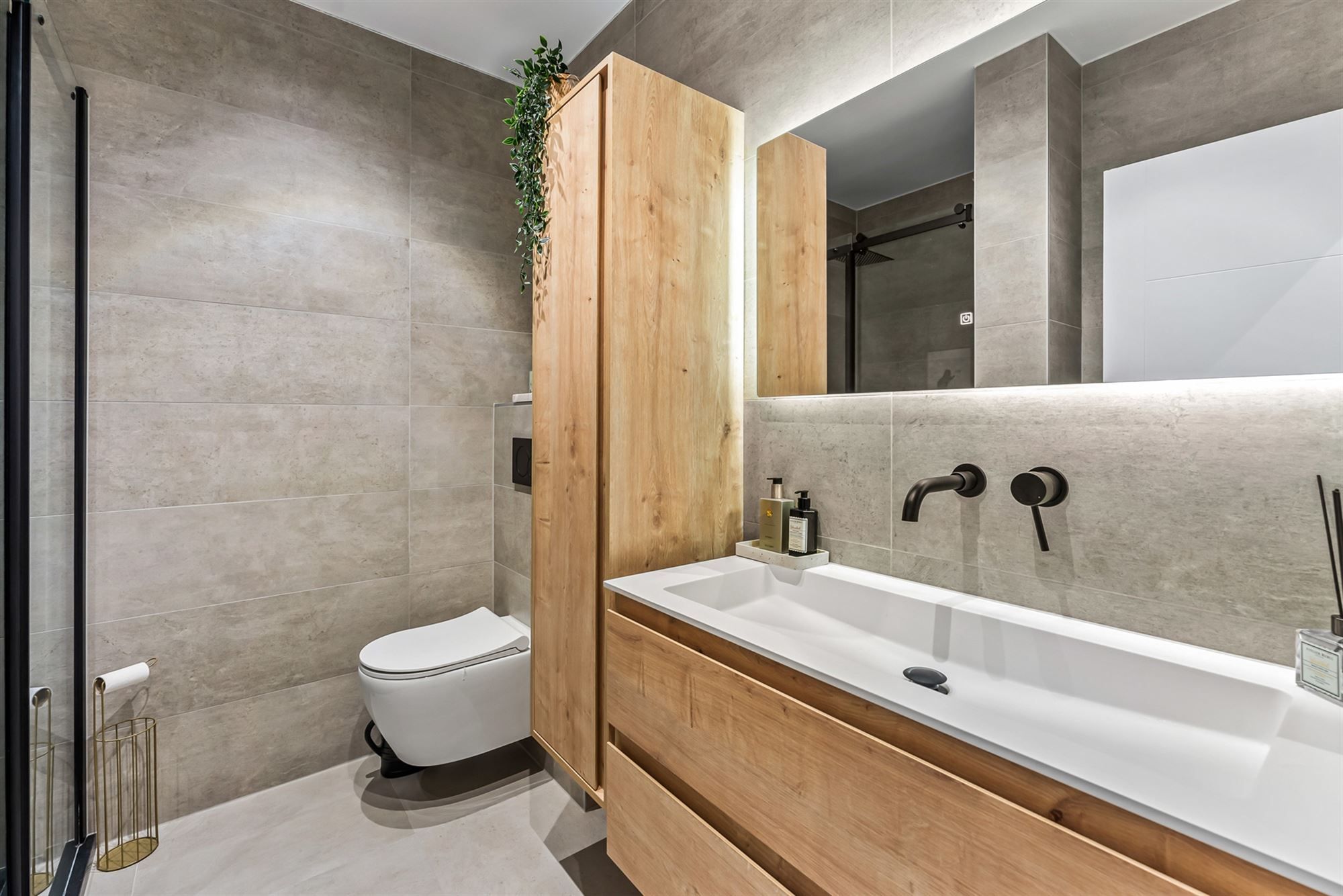 RECENT GERENOVEERD APPARTEMENT MET 2 SLAAPKAMERS IN CENTRUM BERINGEN MET PARKEERPLAATS foto 15