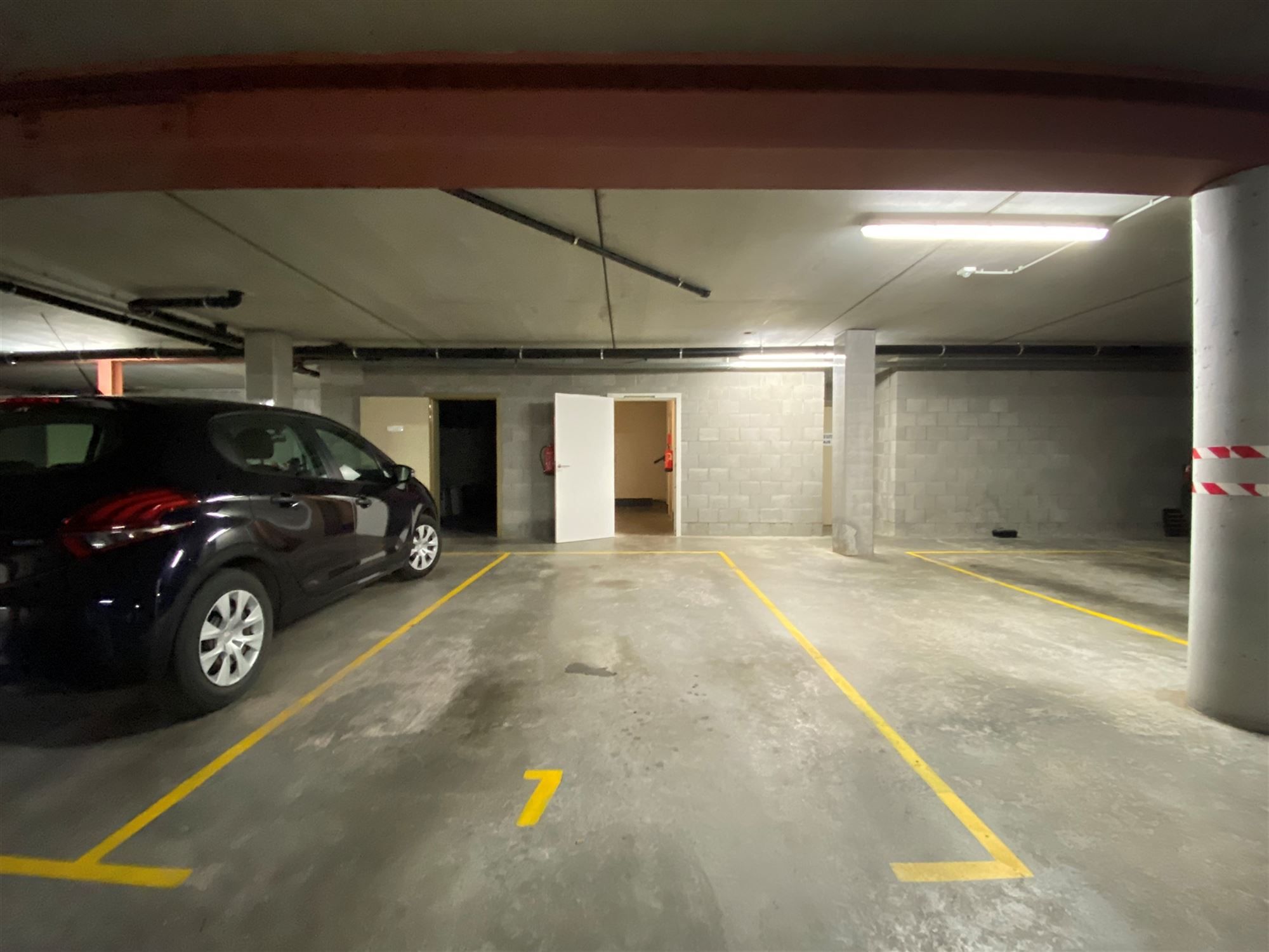 Mooi afgewerkt 2-slpk appartement te Kaprijke met 2 terrassen en ondergrondse staanplaats en berging foto 20
