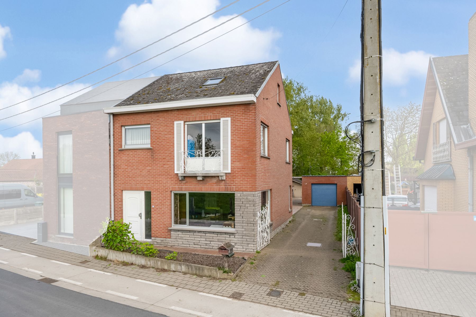 Gezellige halfopen bebouwing met ruime tuin en EPC-label B! foto {{pictureIndex}}