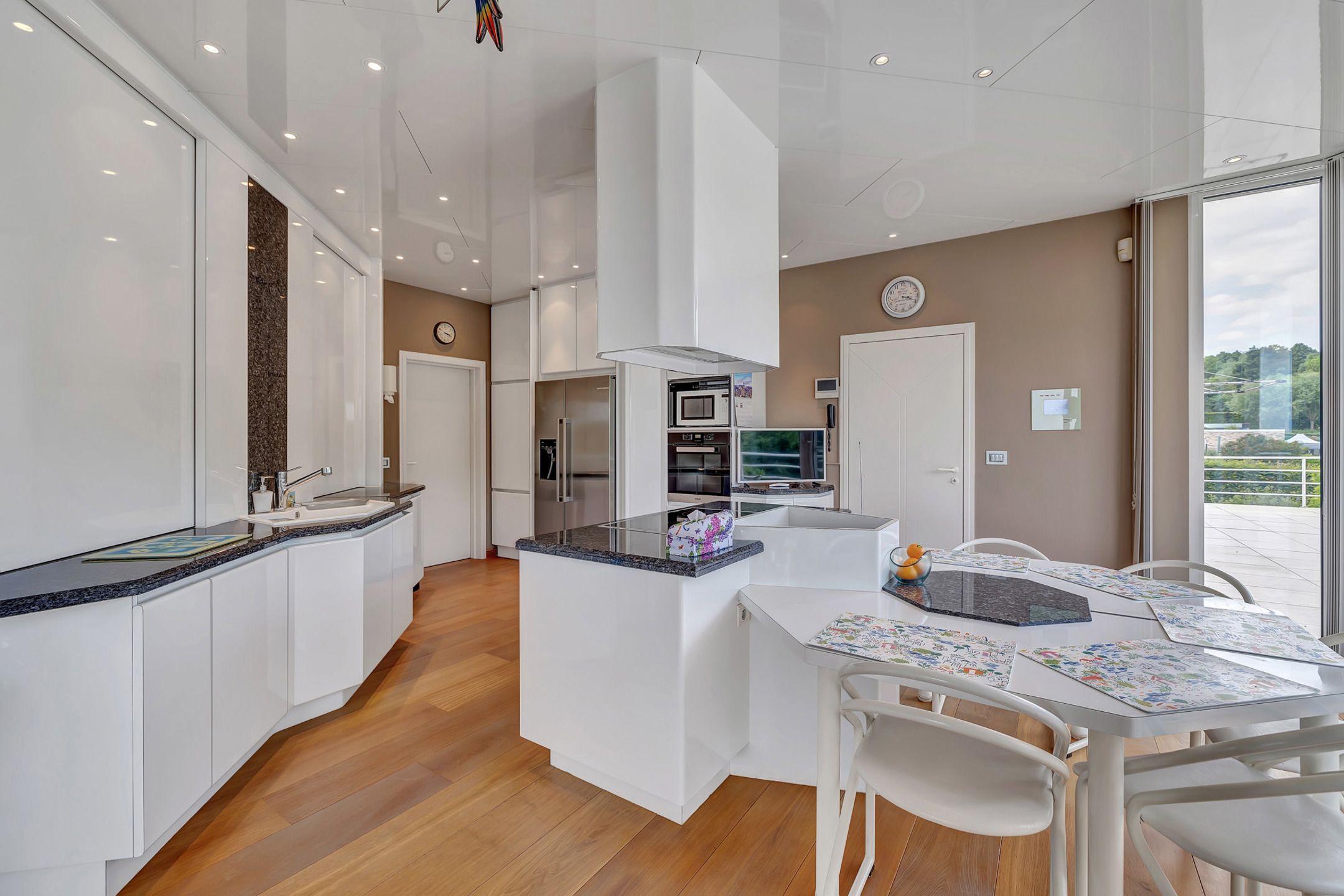 Unieke villa met zwembad, op riant perceel van 53 a 28 ca foto 10