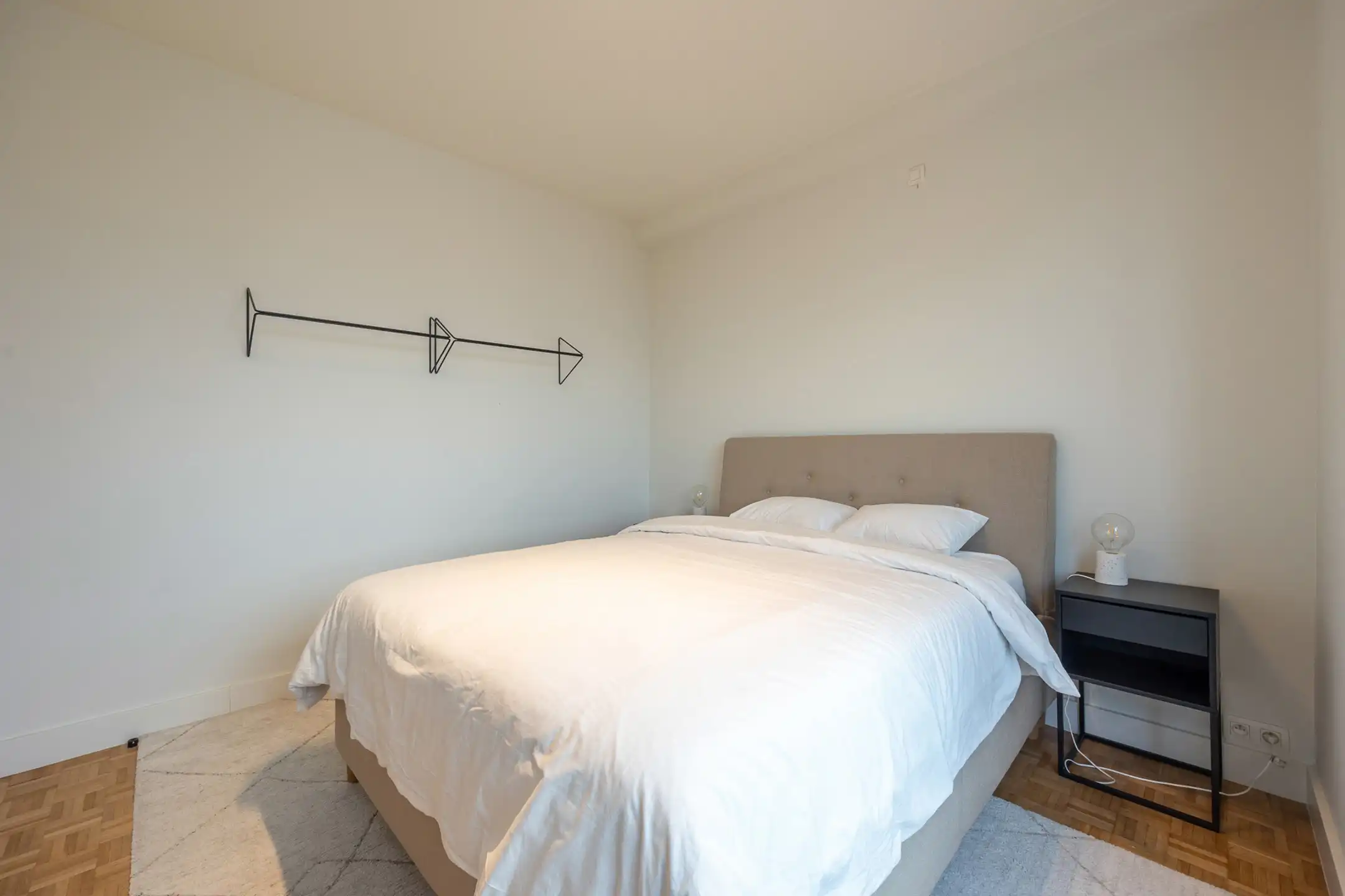 ANTWERPEN-ZUID - Ruim hoekappartement op het Zuid foto 7