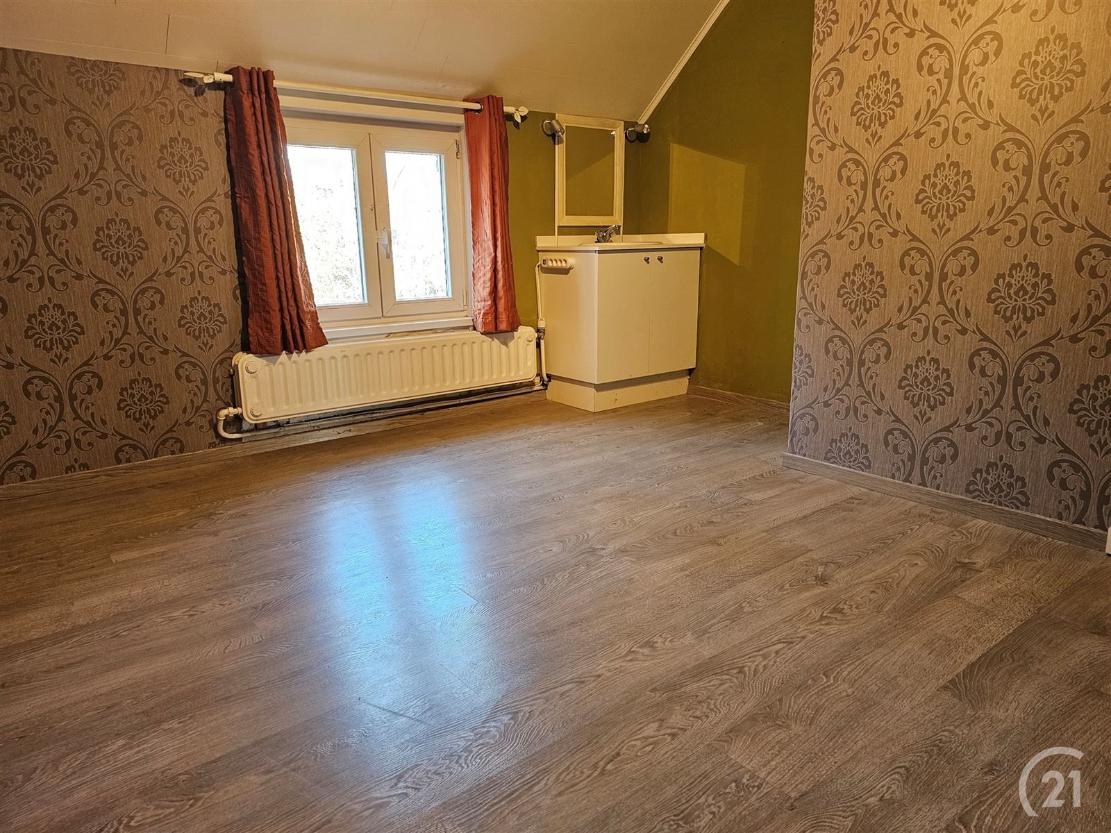 Centraal gelegen woning met 4 slaapkamers en tuin foto 12