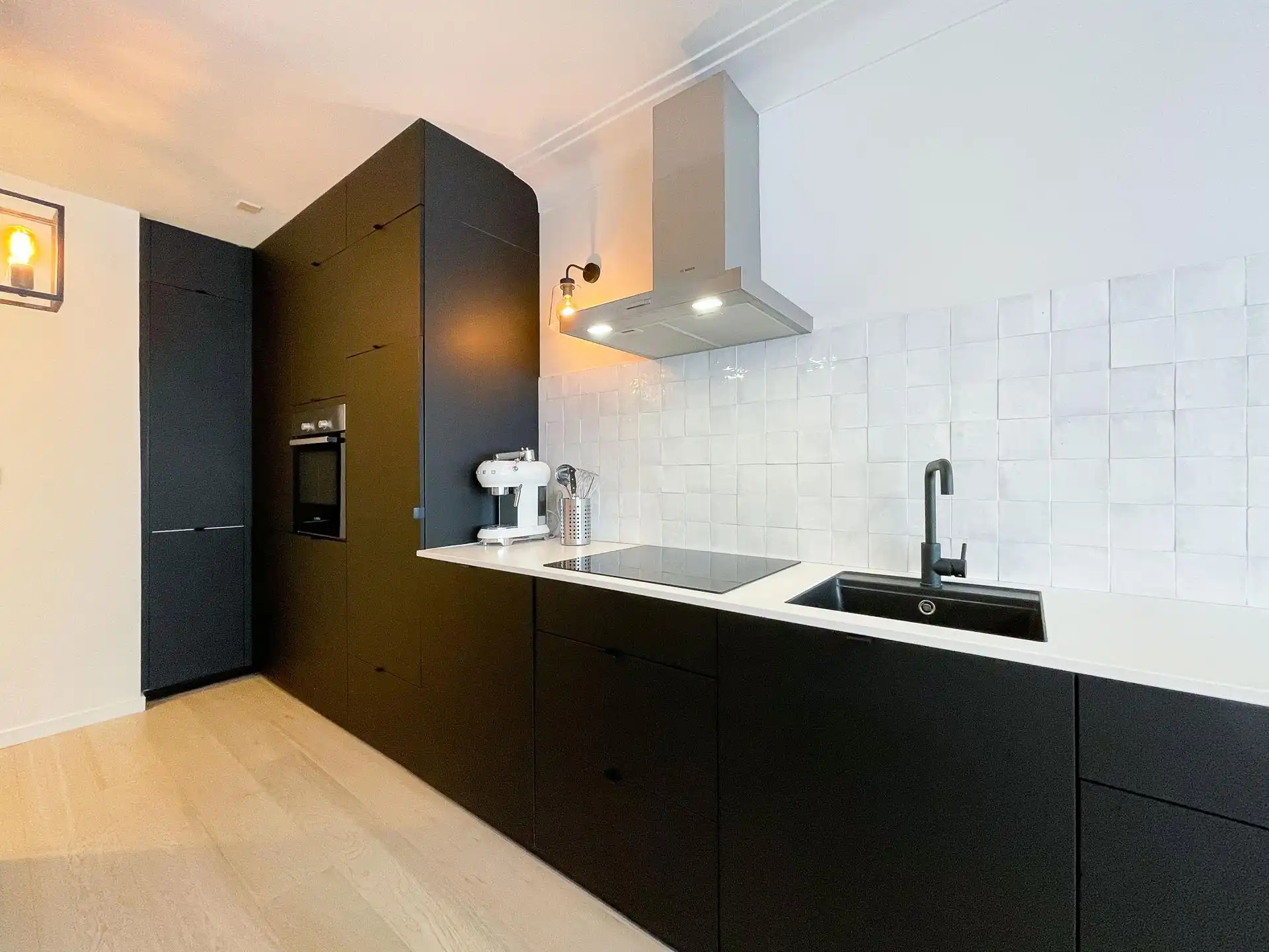 Gerenoveerde studio op toplocatie in de Kustlaan foto 11