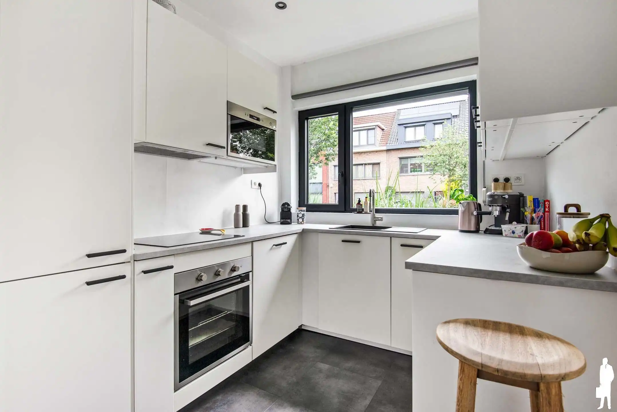 Instapklare gezinswoning met 3 slaapkamers en gezellige tuin foto 8