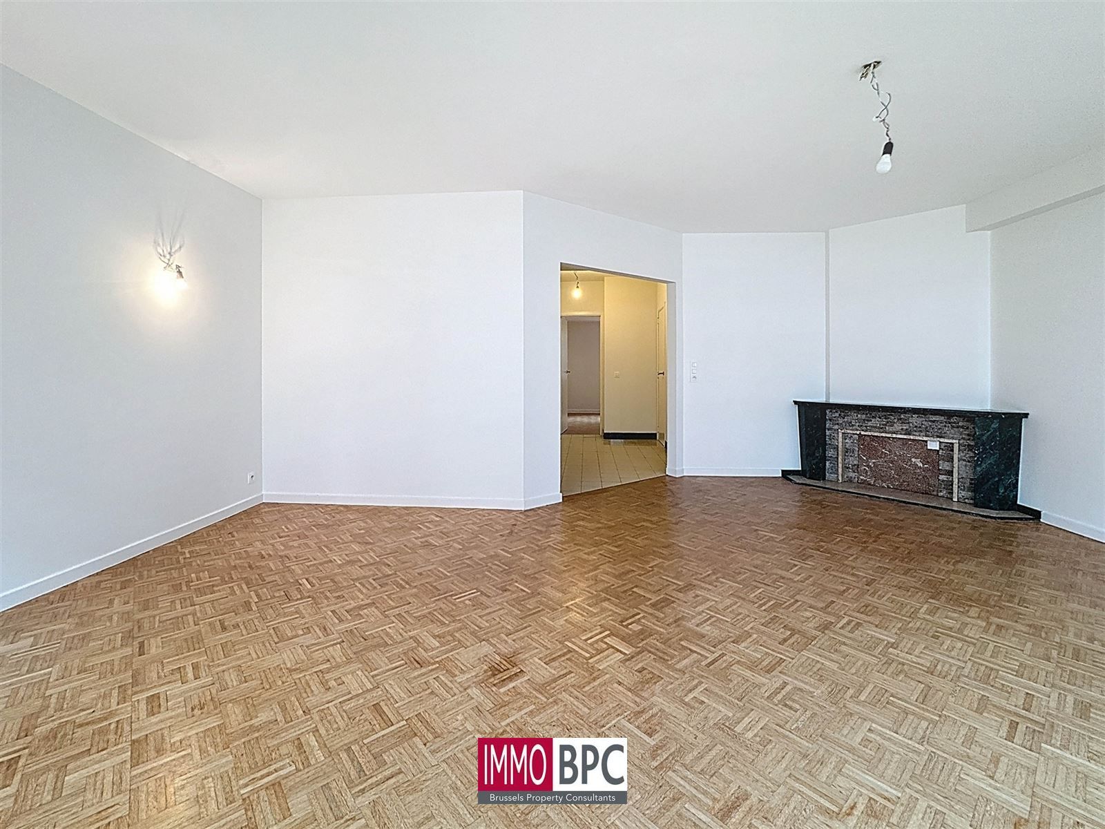 Lichtrijk appartement met privatieve tuin in Sint-Jans-Molenbeek foto 8