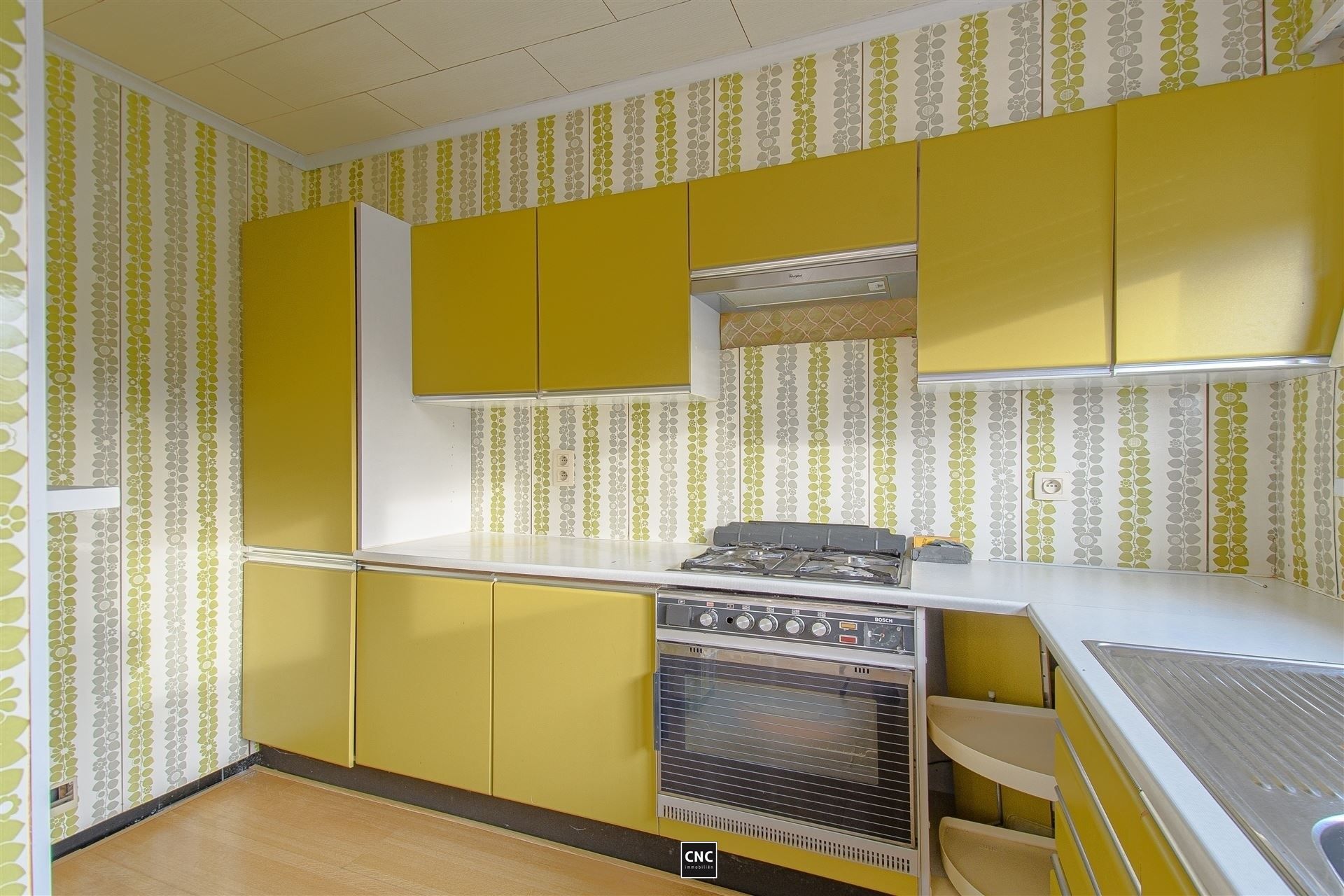 Bel-étage woning met potentieel in het pittoreske Lissewege. Halfopen bebouwing. Renovatieverplichting van toepassing! foto 10