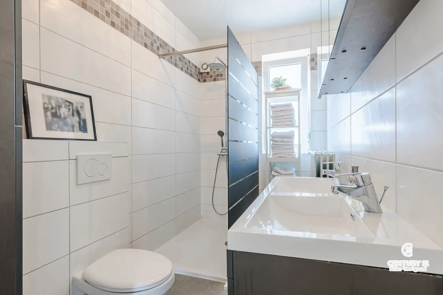 Instapklaar, energiezuinig wonen mét handelsruimte en garage foto 26