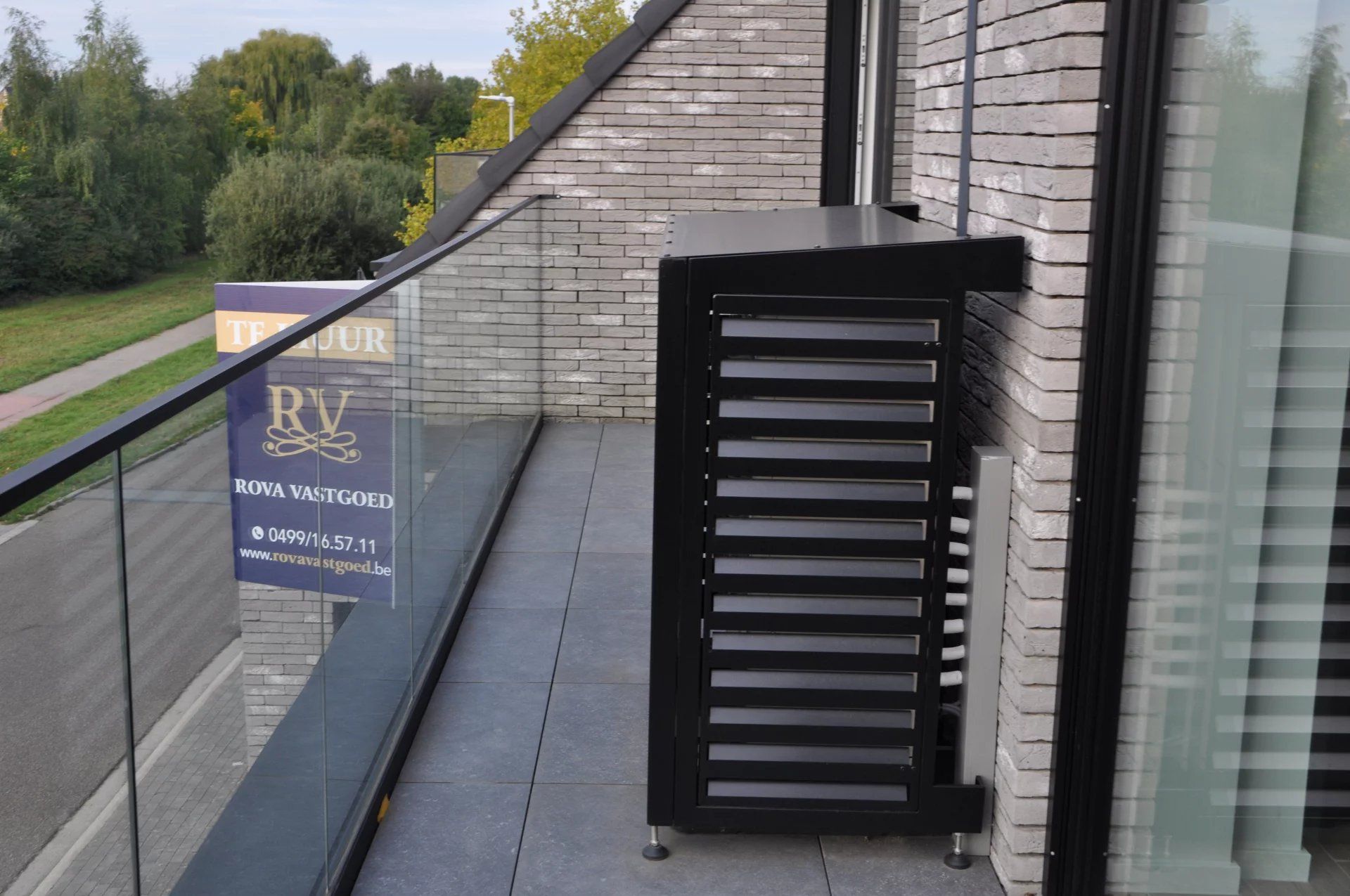 EXCLUSIEF EN KWALITATIEF NIEUWBOUWAPPARTEMENT VAN 163 M² MET 3 SLPK'S, 2 BADK'S EN RIANTE TERRASSEN IN MUNSTERBILZEN foto 7