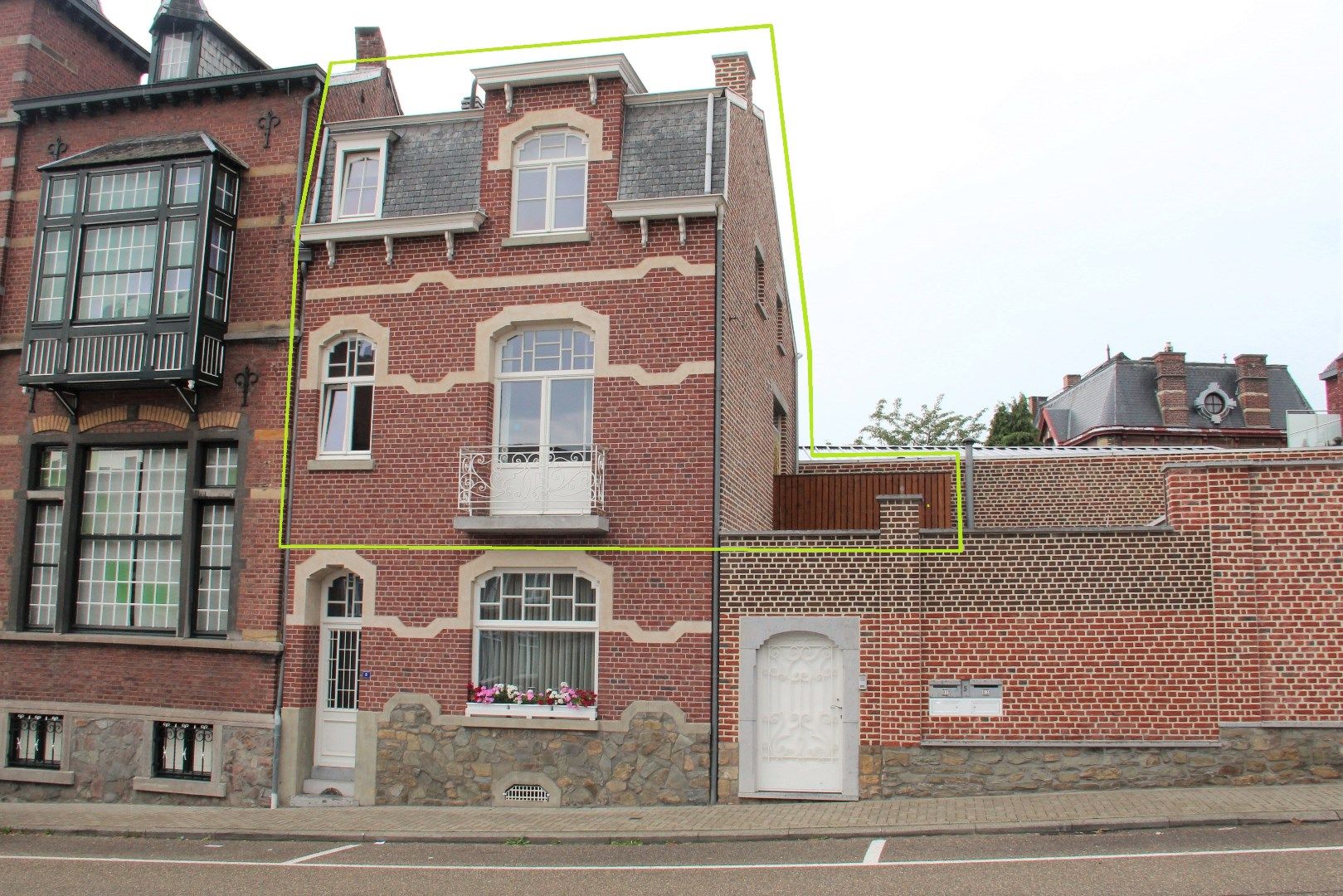 RUIM DUPLEX APPARTEMENT MET DAKTERRAS foto {{pictureIndex}}