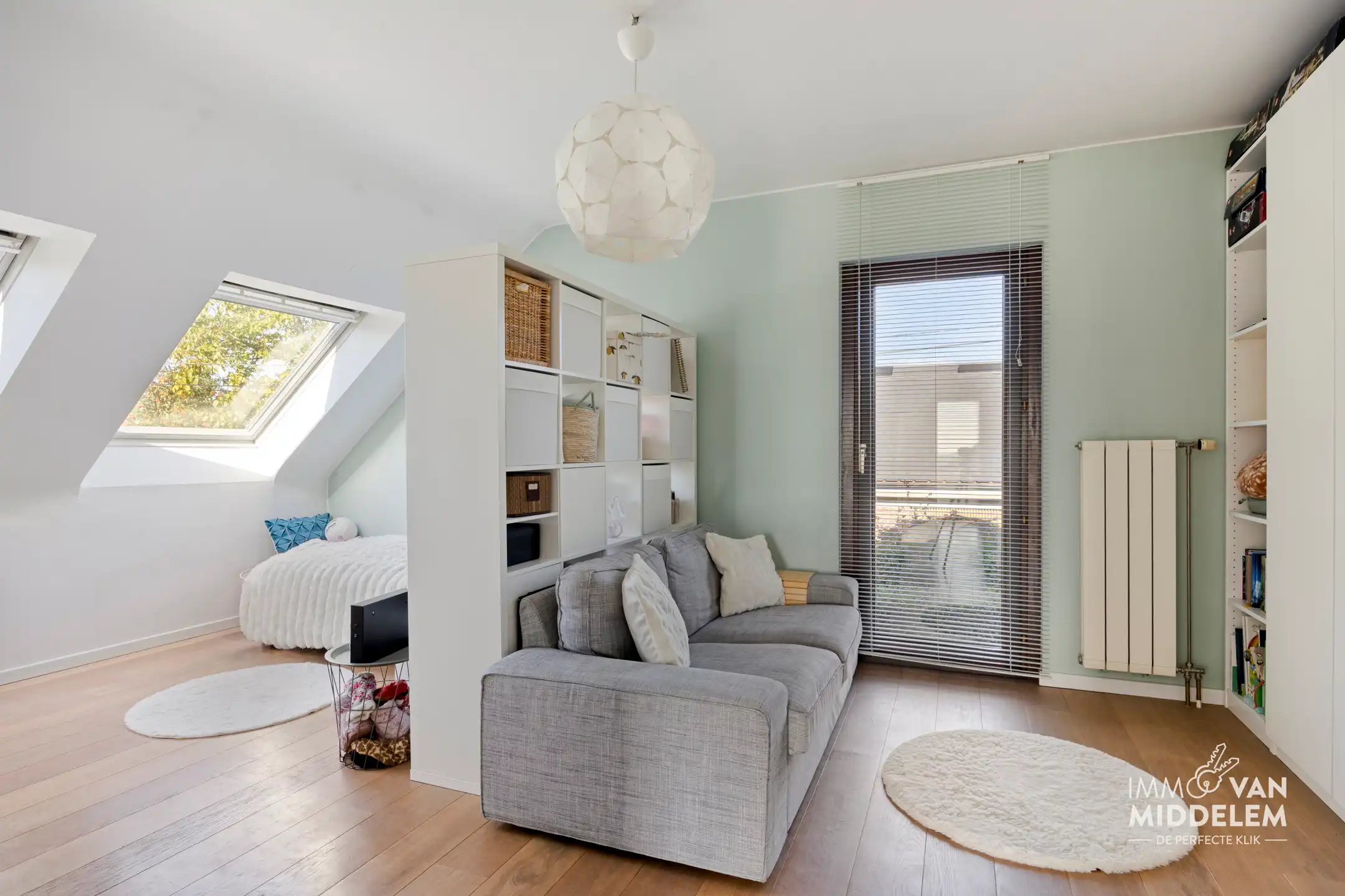 RUIME VILLA MET 4 KAMERS, GARAGE EN PRACHTIG AANGELEGDE TUIN foto 12