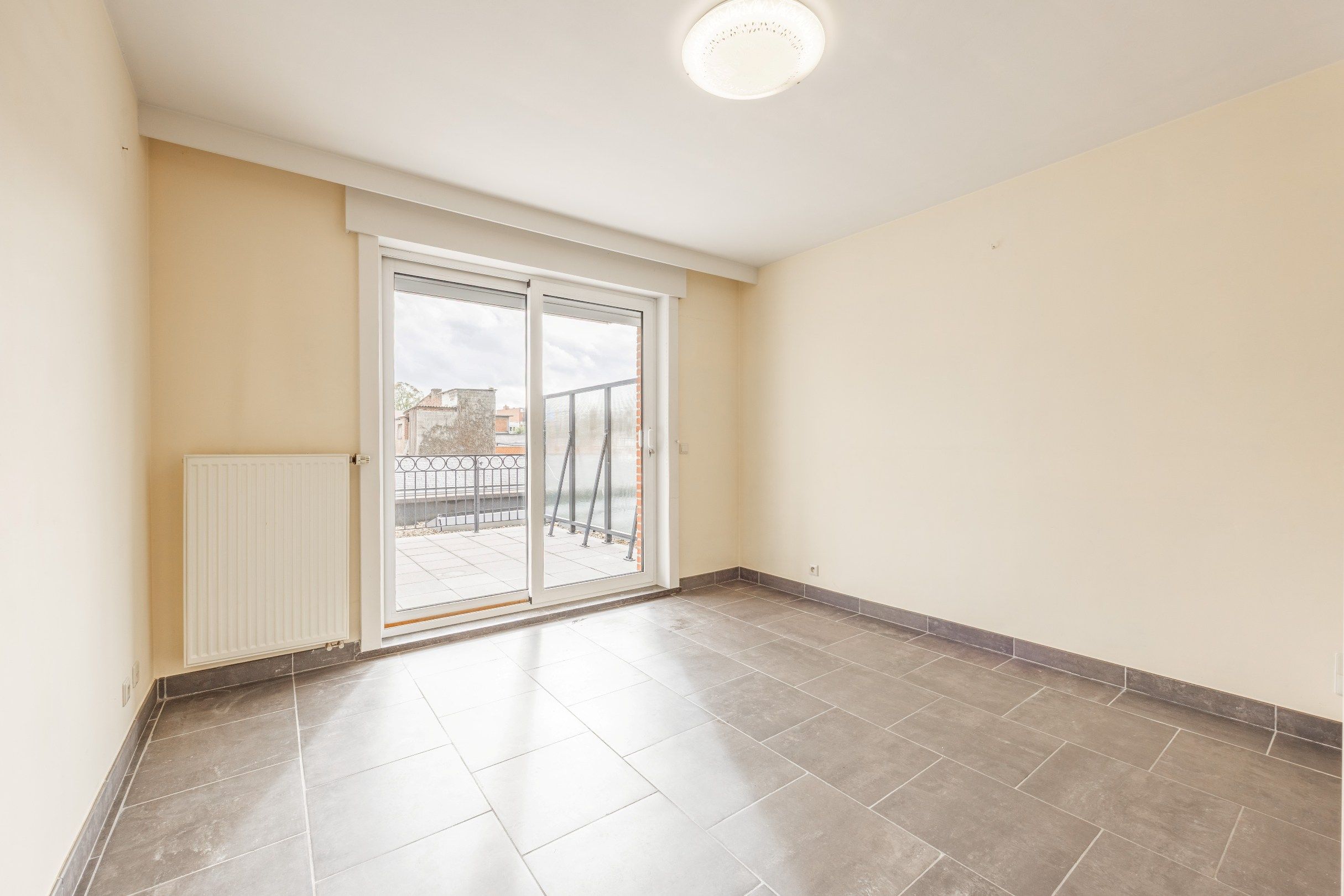 INSTAPKLAAR APPARTEMENT MET ZONNIG TERRAS foto 11