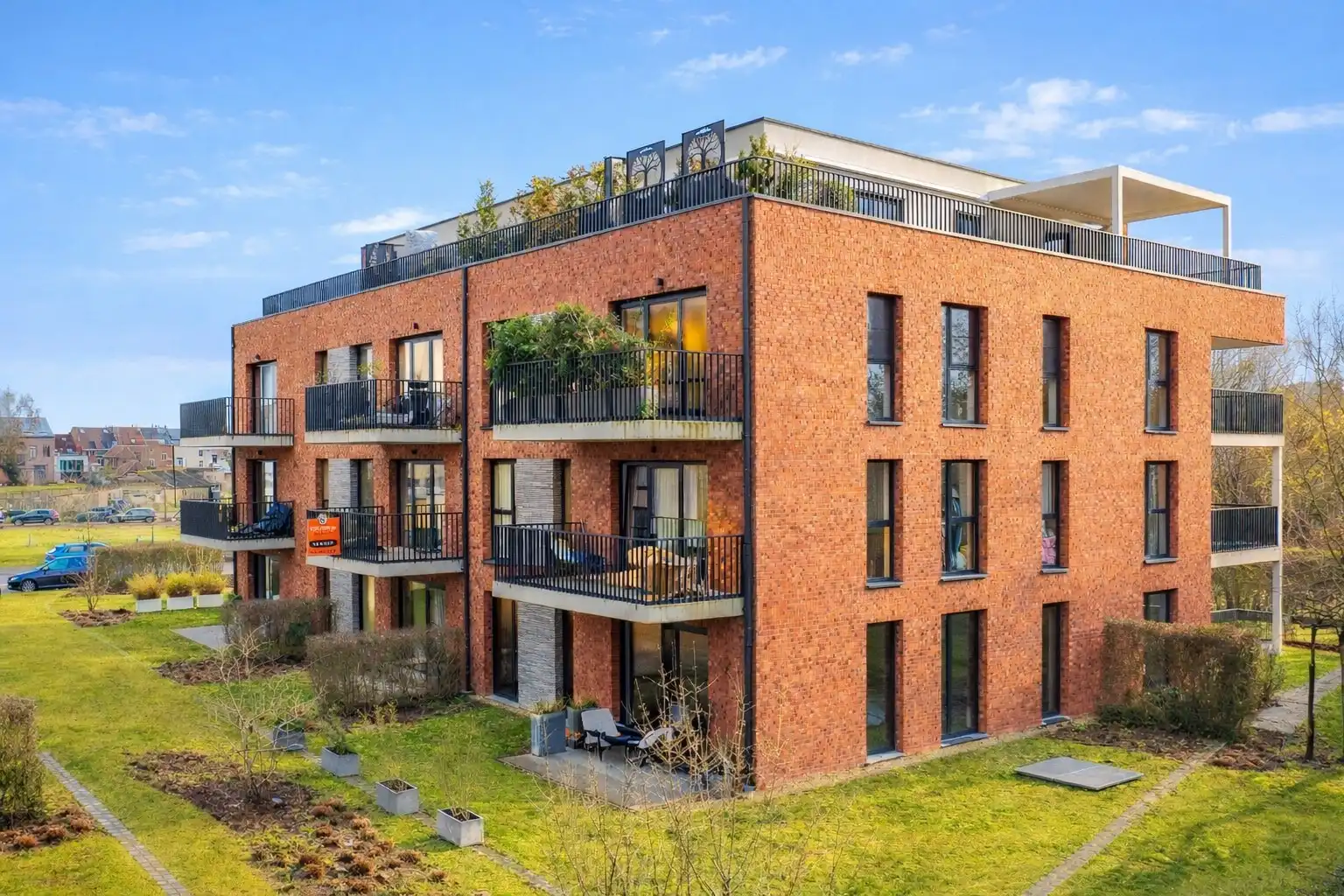 RECENT APPARTEMENT (EPC: A) MET STAANPLAATS ! foto 2