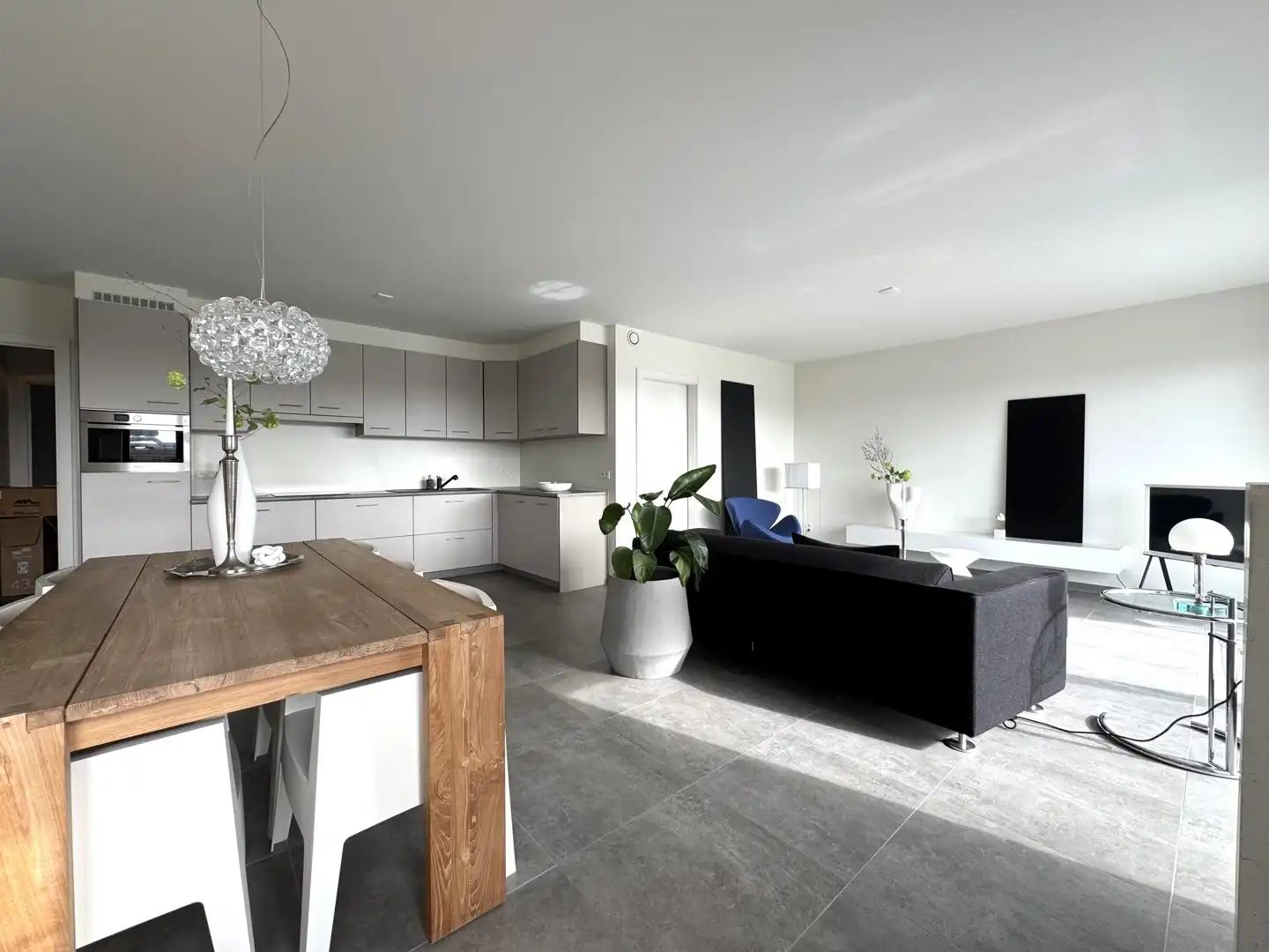Nieuwbouwappartement met 2 slaapkamers én 2 terrassen te huur in Dilsen foto {{pictureIndex}}