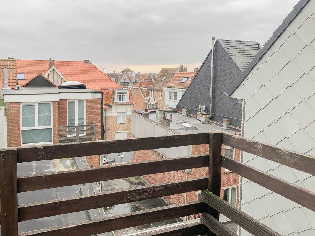 Appartement met twee slaapkamers te koop in De Panne! foto 14