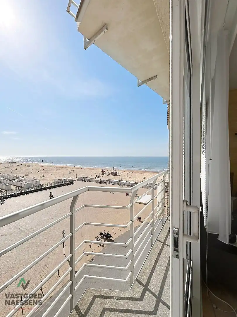 INSTAPKLARE STUDIO MET ZICHT OP ZEE EN TERRAS foto 13