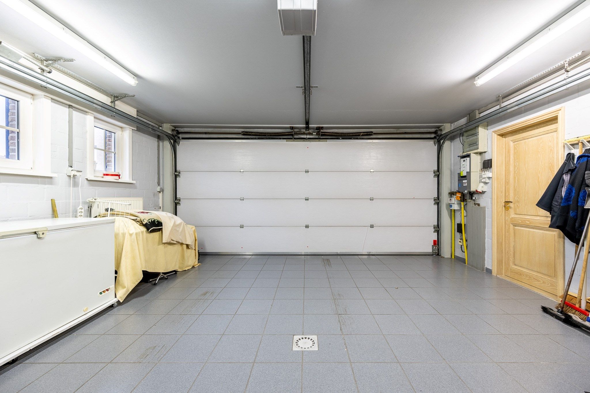 Instapklare en alleenstaande villa op 970 m² te Knokke-Heist. foto 23