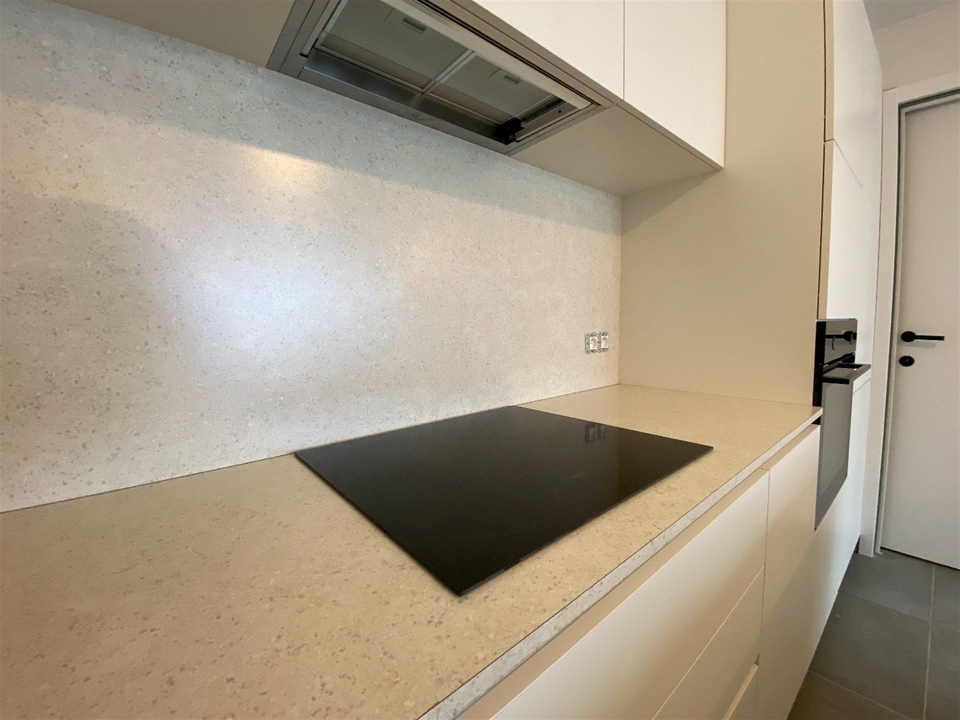 Gunstig gelegen energiezuinig nieuwbouw appartement.  foto 10