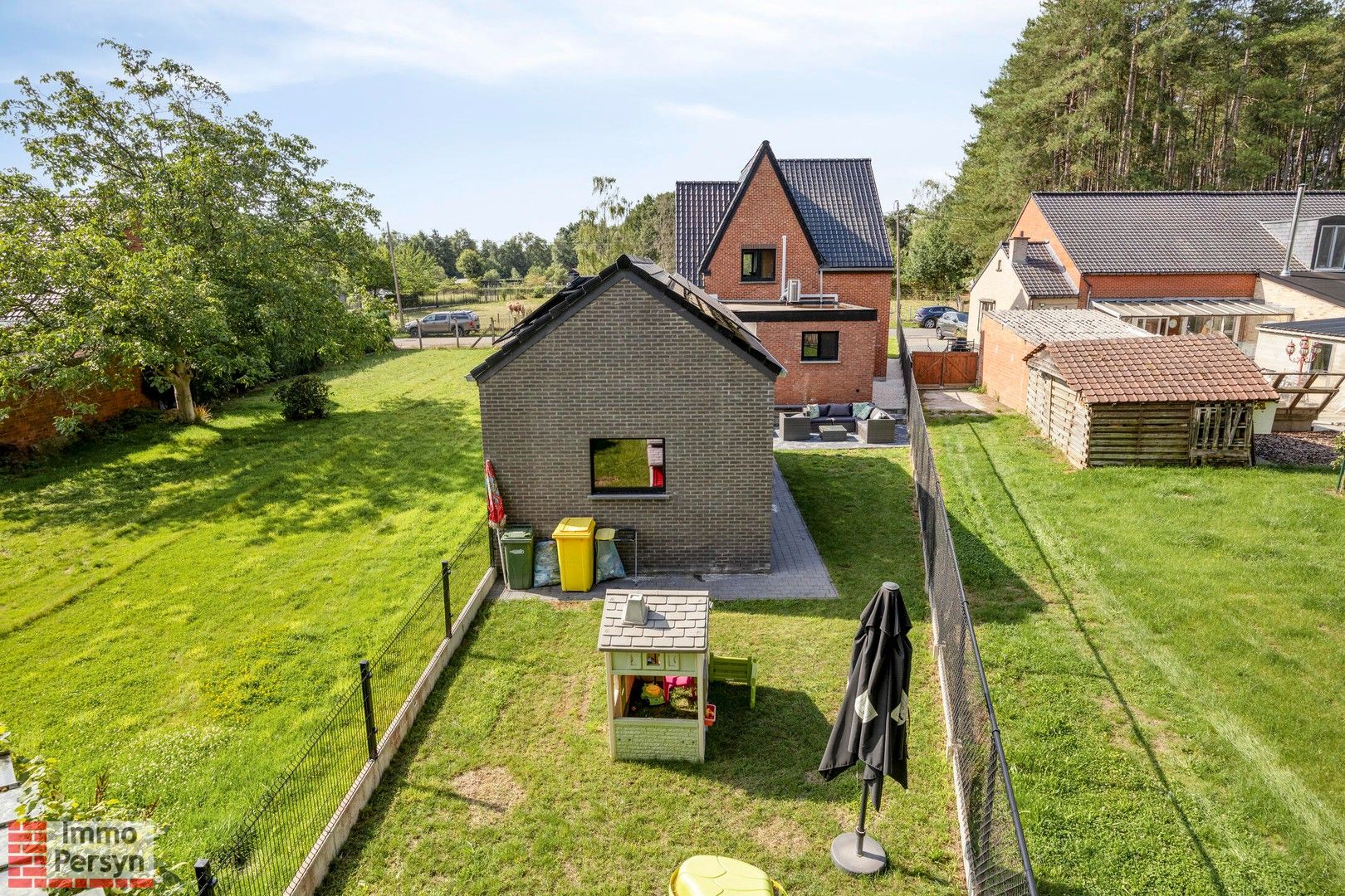 Instapklare en volledig gerenoveerde woning met 3 slpk en garage foto 33