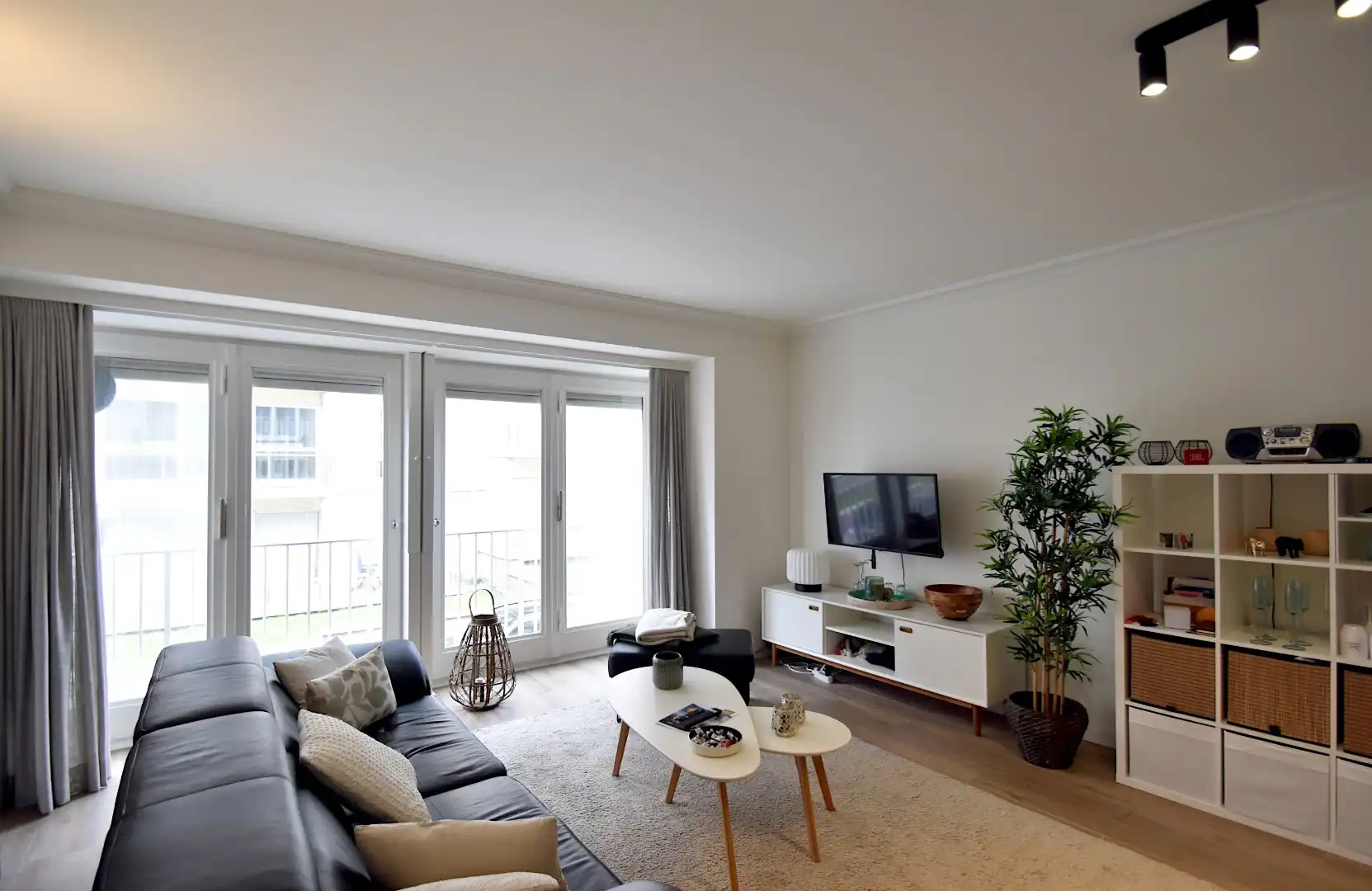  Residentie Zeegenot – Vernieuwd appartement op de eerste verdieping, op 15m van de Zeedijk foto 4